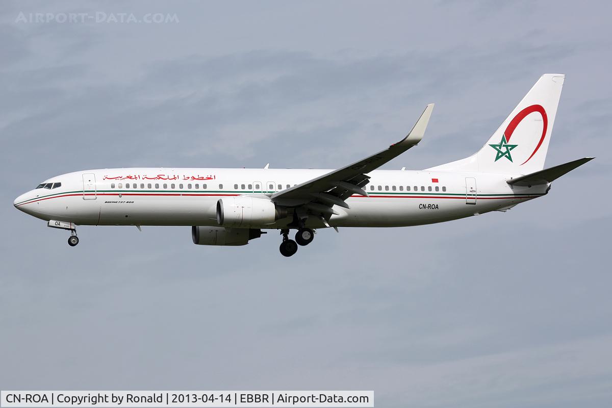 CN-ROA, 2004 Boeing 737-8B6 C/N 33059, at bru