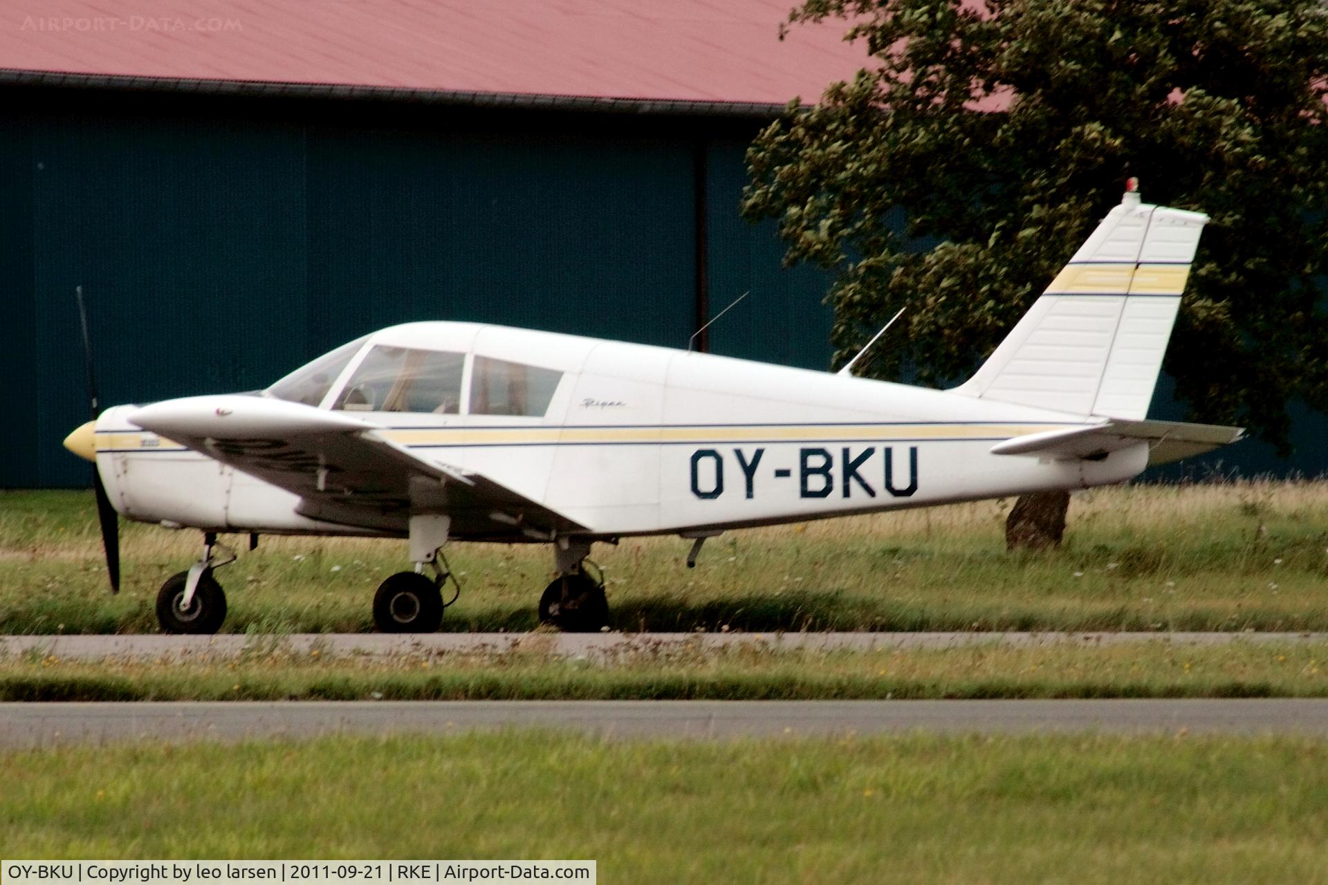 OY-BKU, 1969 Piper PA-28-140 Cherokee Cruiser C/N 28-25554, Roskilde 21.9.2011