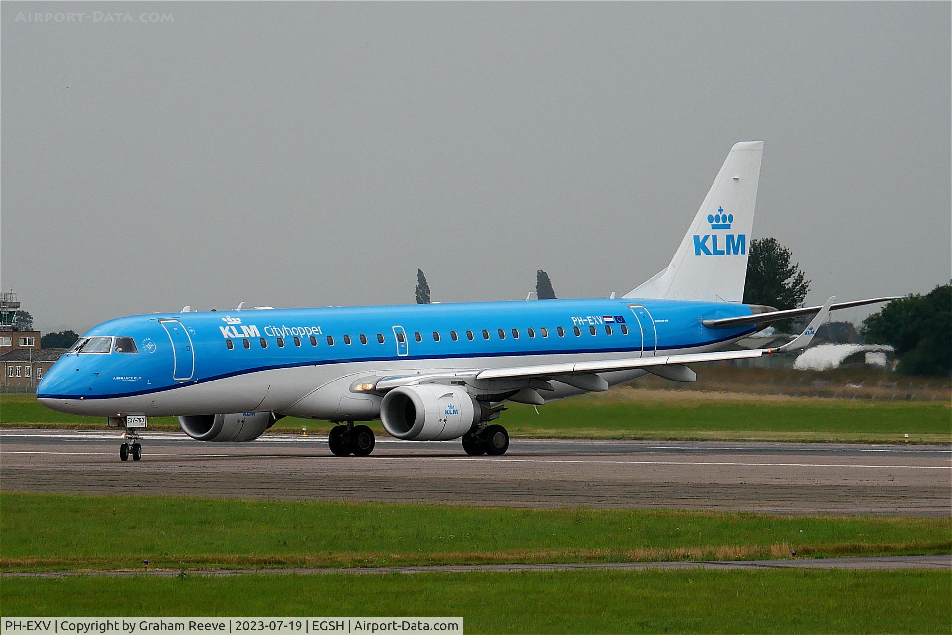 PH-EXV, 2018 Embraer ERJ-190STD (ERJ-190-100) C/N 19000750, Departing from Norwich.