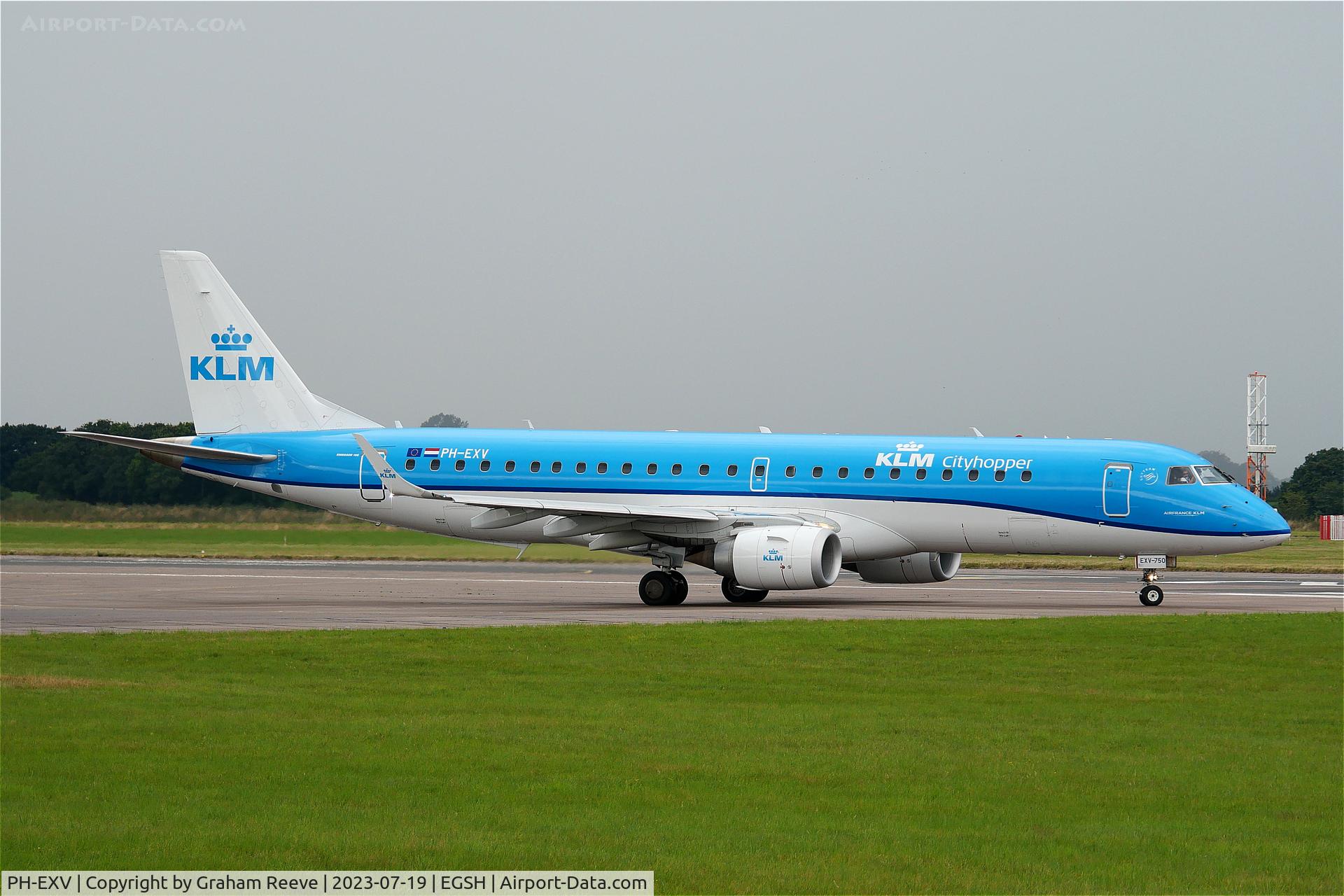 PH-EXV, 2018 Embraer ERJ-190STD (ERJ-190-100) C/N 19000750, Departing from Norwich.