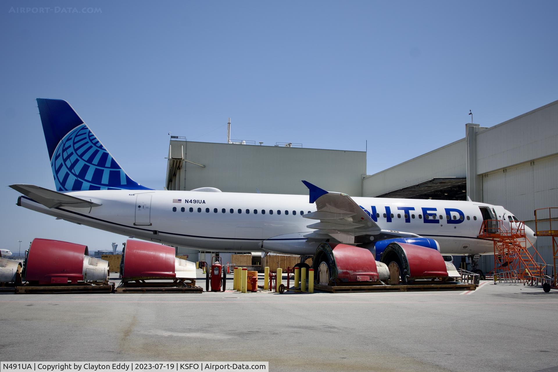 N491UA, 2002 Airbus A320-232 C/N 1741, SFO 2023.