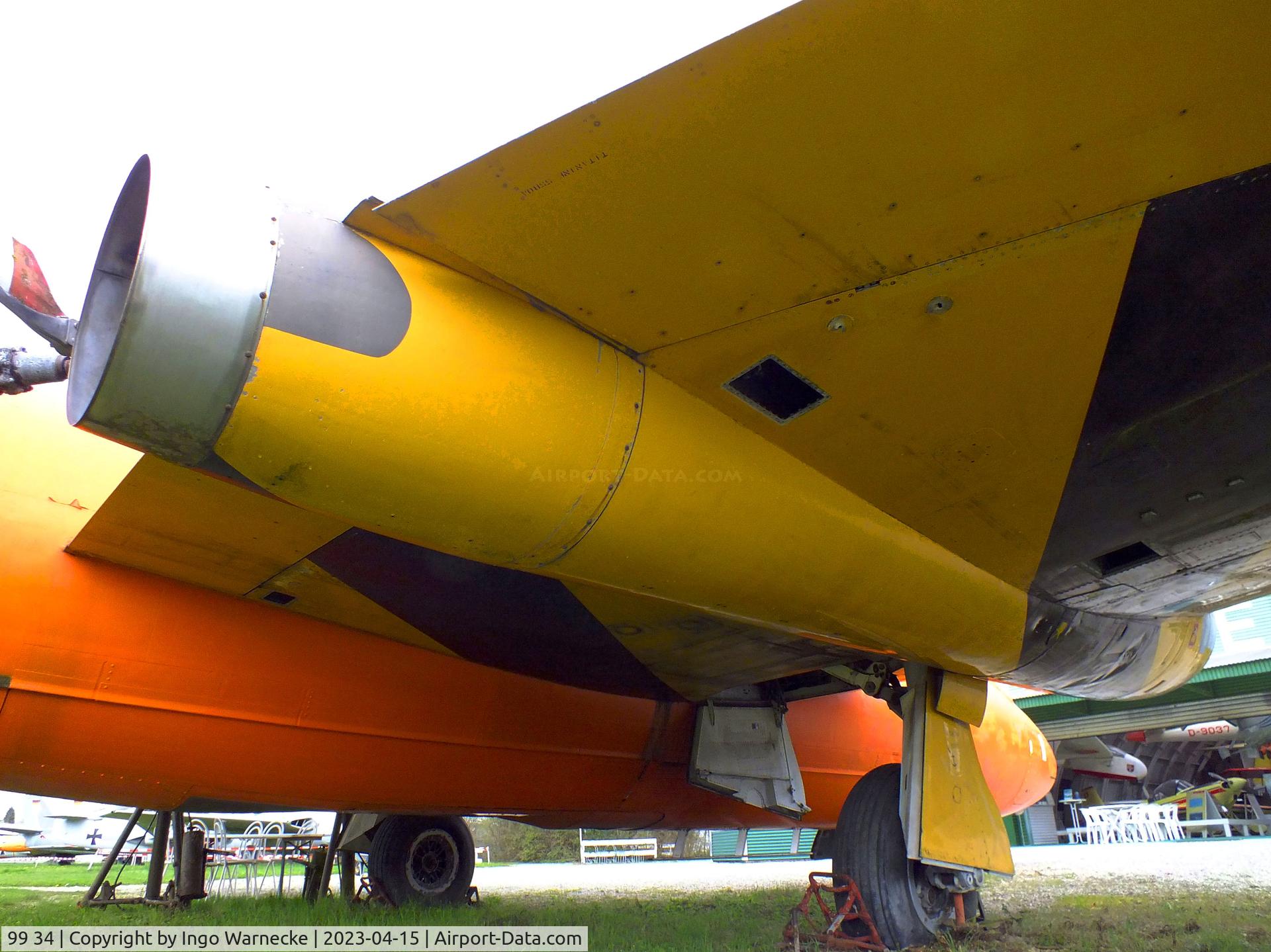 99 34, 1954 English Electric Canberra B.2 C/N R3/EA3/6651, English Electric Canberra B2 (with wings from a RAF 