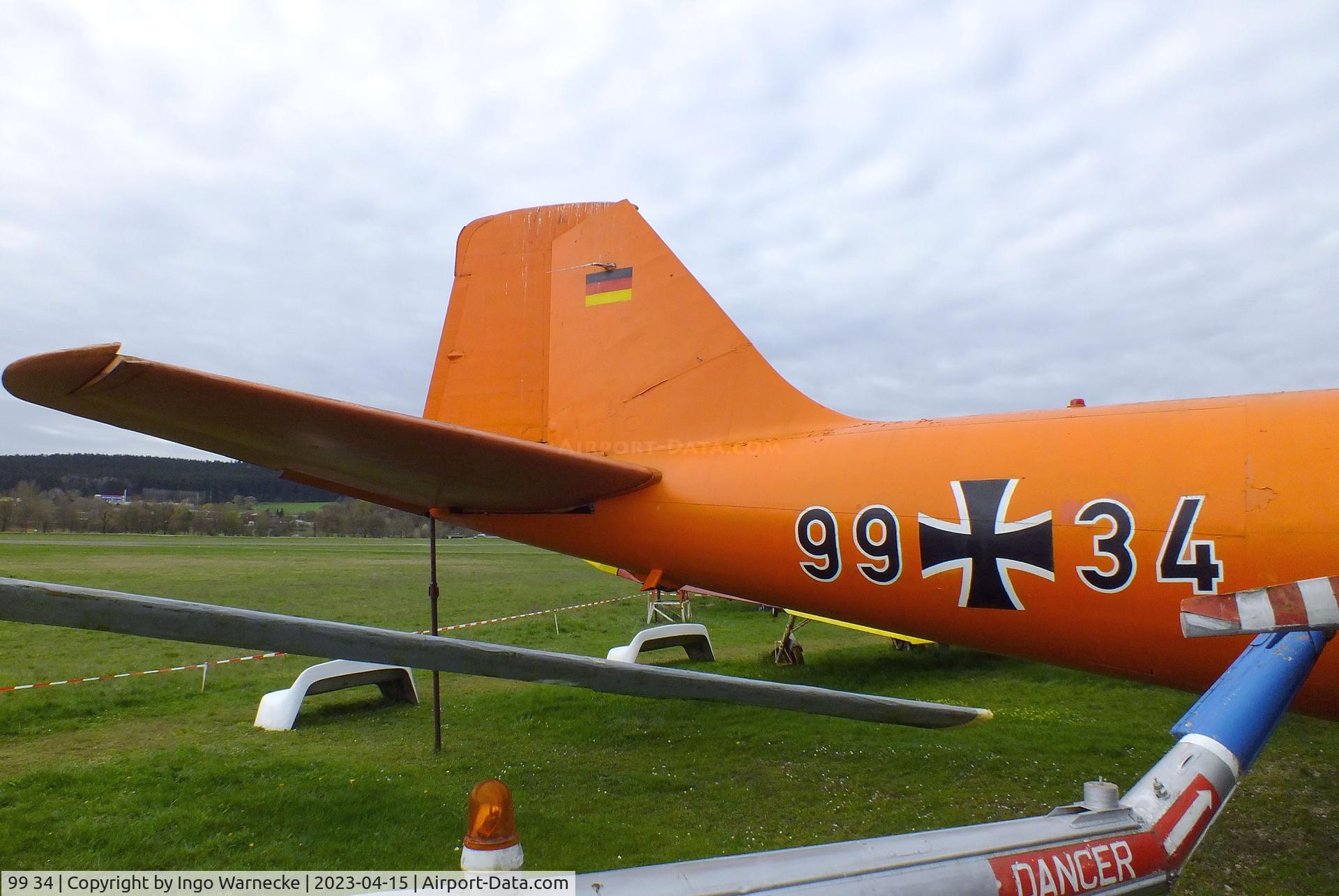99 34, 1954 English Electric Canberra B.2 C/N R3/EA3/6651, English Electric Canberra B2 (with wings from a RAF 