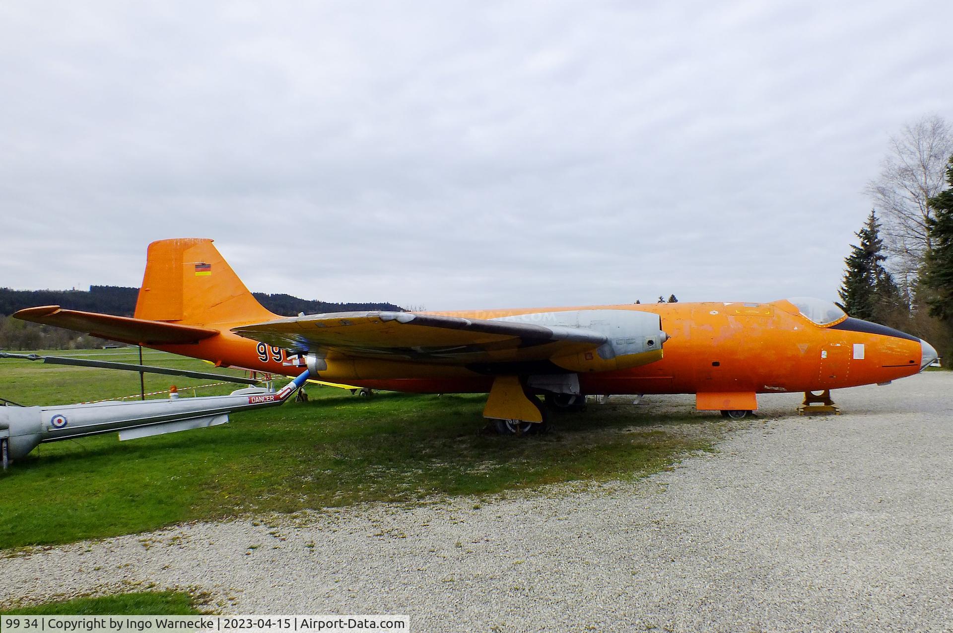 99 34, 1954 English Electric Canberra B.2 C/N R3/EA3/6651, English Electric Canberra B2 (with wings from a RAF 