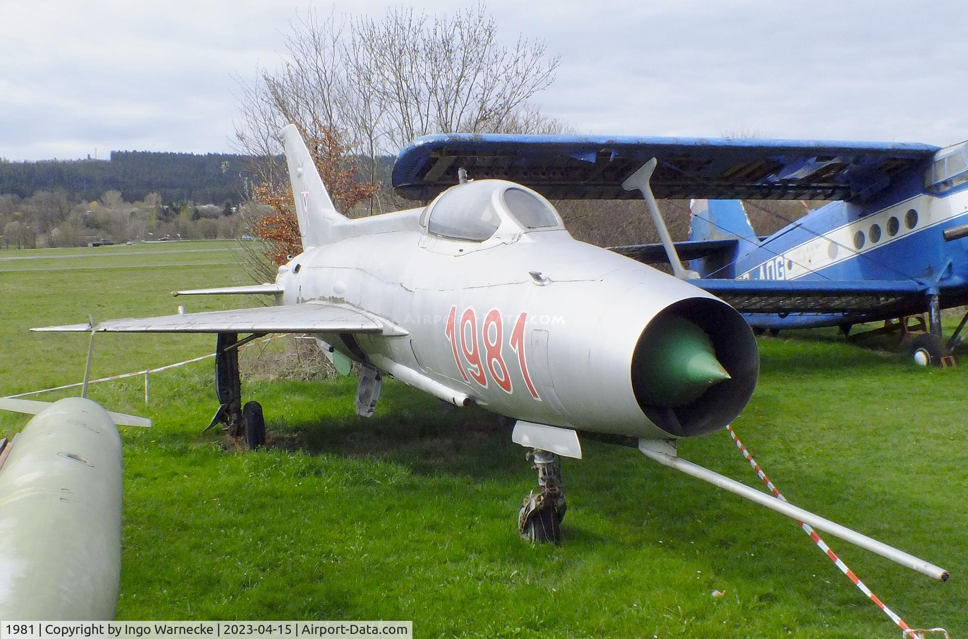 1981, 1956 Mikoyan-Gurevich MiG-21F-13 C/N 1981, Mikoyan i Gurevich MiG-21F-13 FISHBED-C at the Internationales Luftfahrtmuseum, Schwenningen