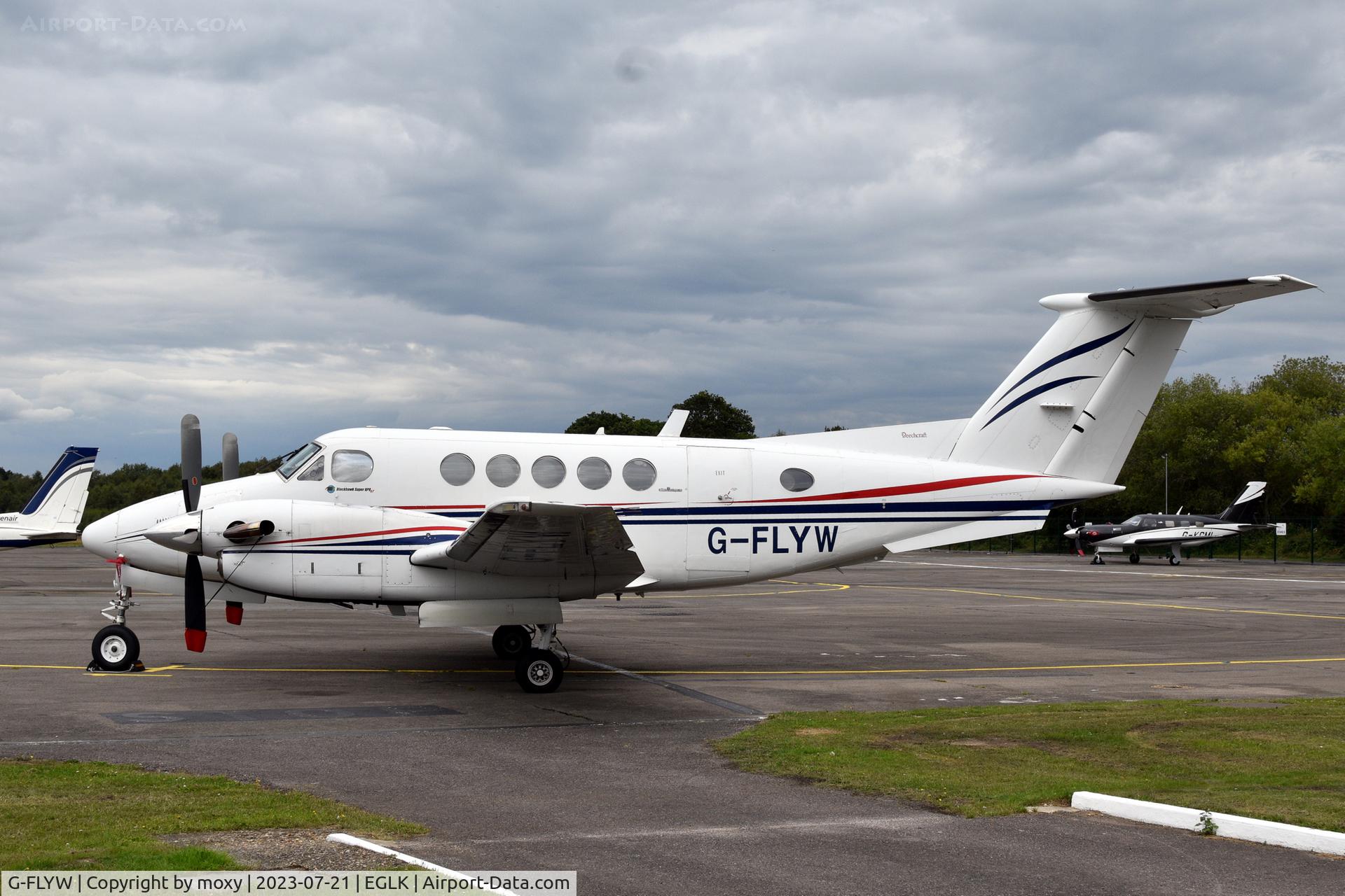 G-FLYW, 1977 Beech 200 Super King Air C/N BB-209, Beech 200 Super King Air at Blackbushe. Ex F-GPAS