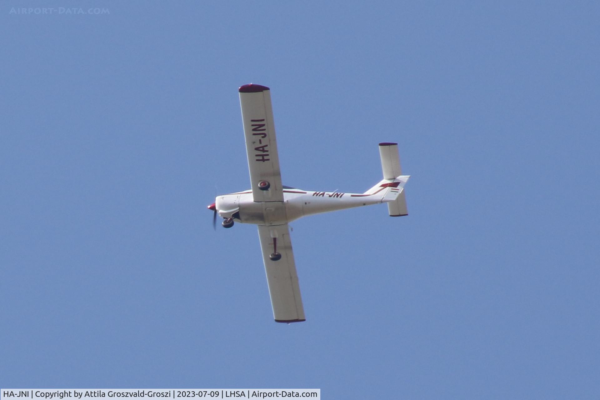 HA-JNI, 1979 Piper PA-38-112 Tomahawk Tomahawk C/N 38-80A0036, LHSA - in the airspace of Szentkirályszabadja airport, Hungary