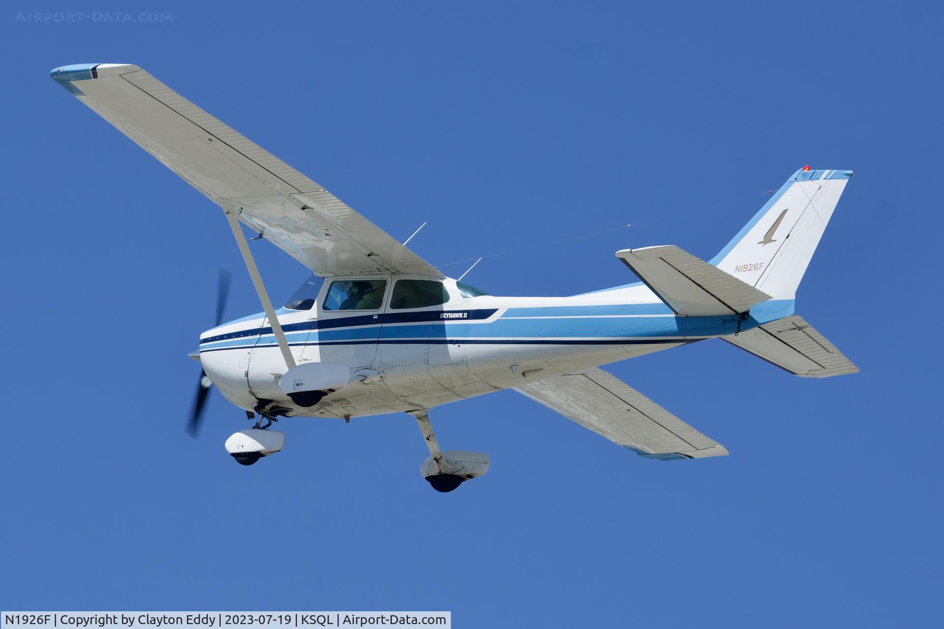 N1926F, 1979 Cessna 172N Skyhawk II C/N 17273017, San Carlos Airport in California 2023.