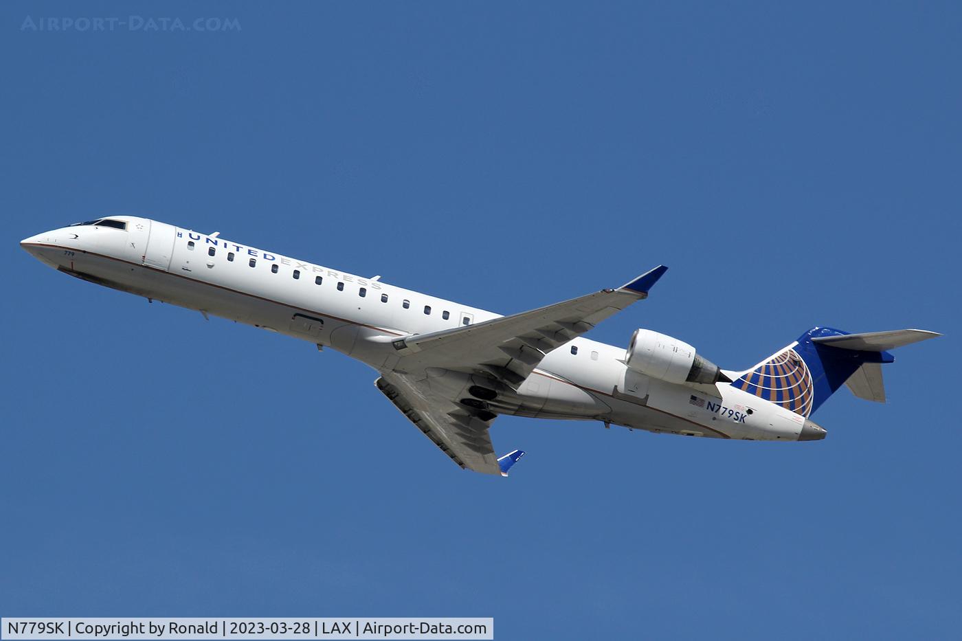 N779SK, 2009 Bombardier CRJ-702 (CL-600-2C10) Regional Jet C/N 10276, at lax