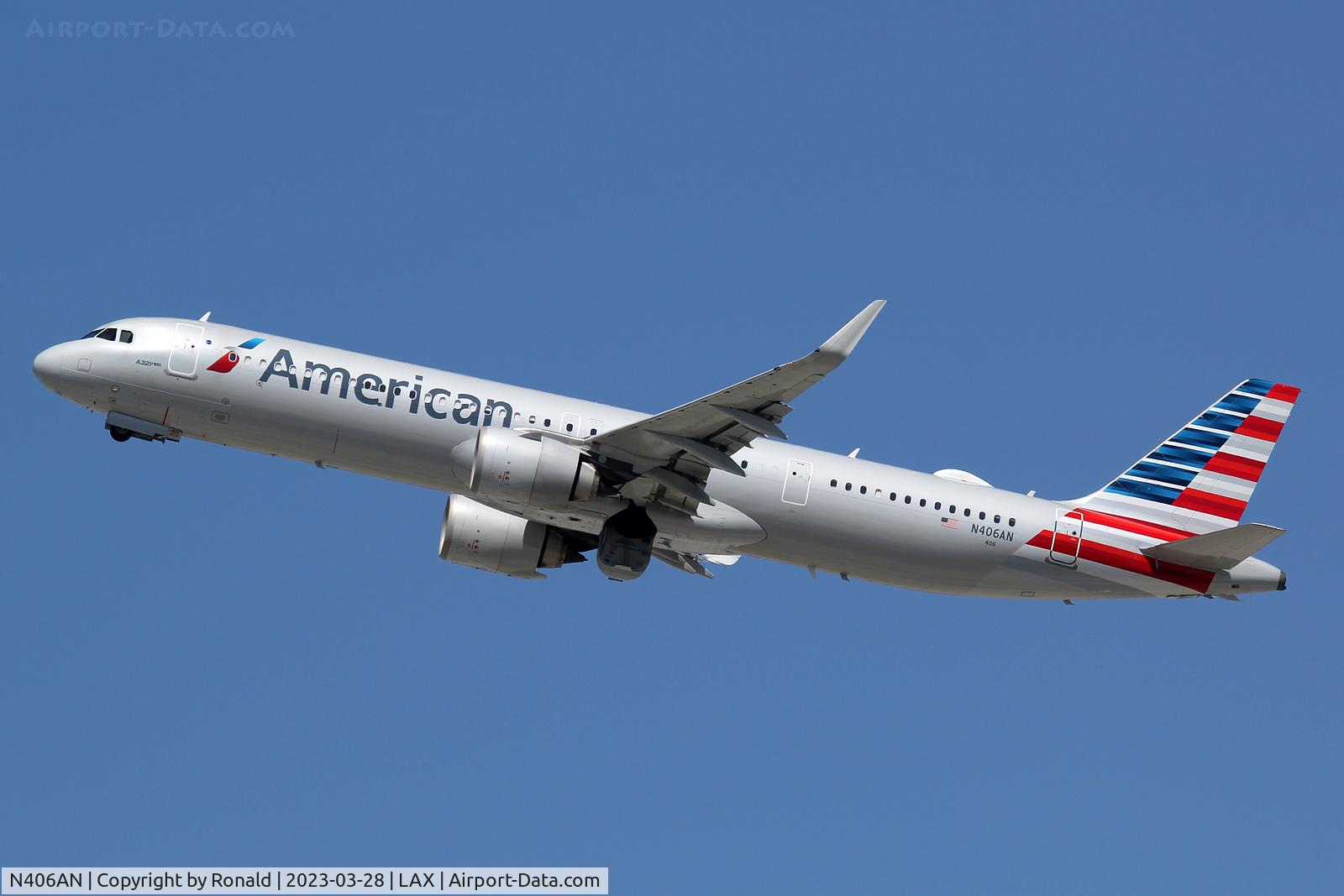 N406AN, 2019 Airbus A321-253NX C/N 8834, at lax