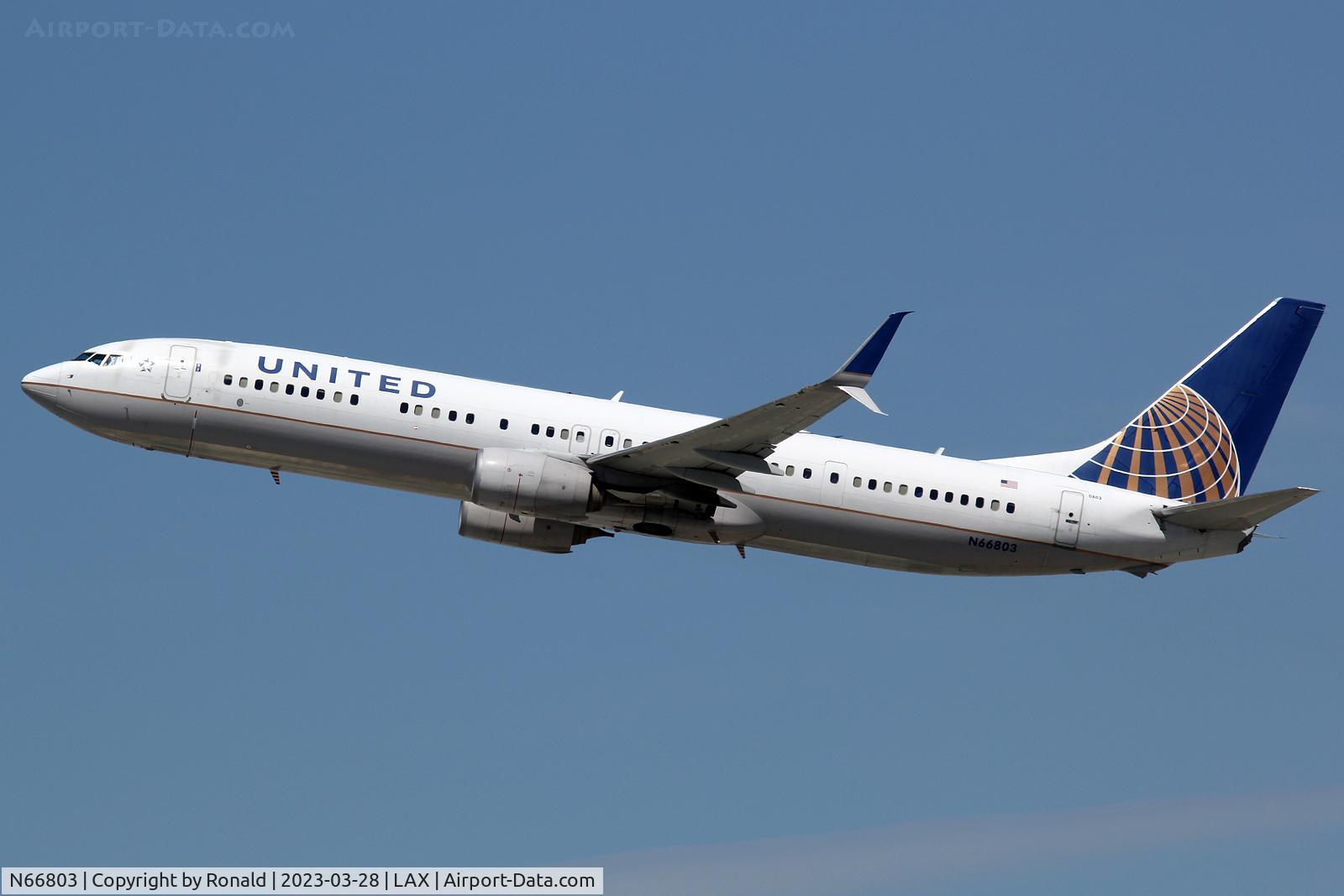 N66803, 2013 Boeing 737-924/ER C/N 42817, at lax