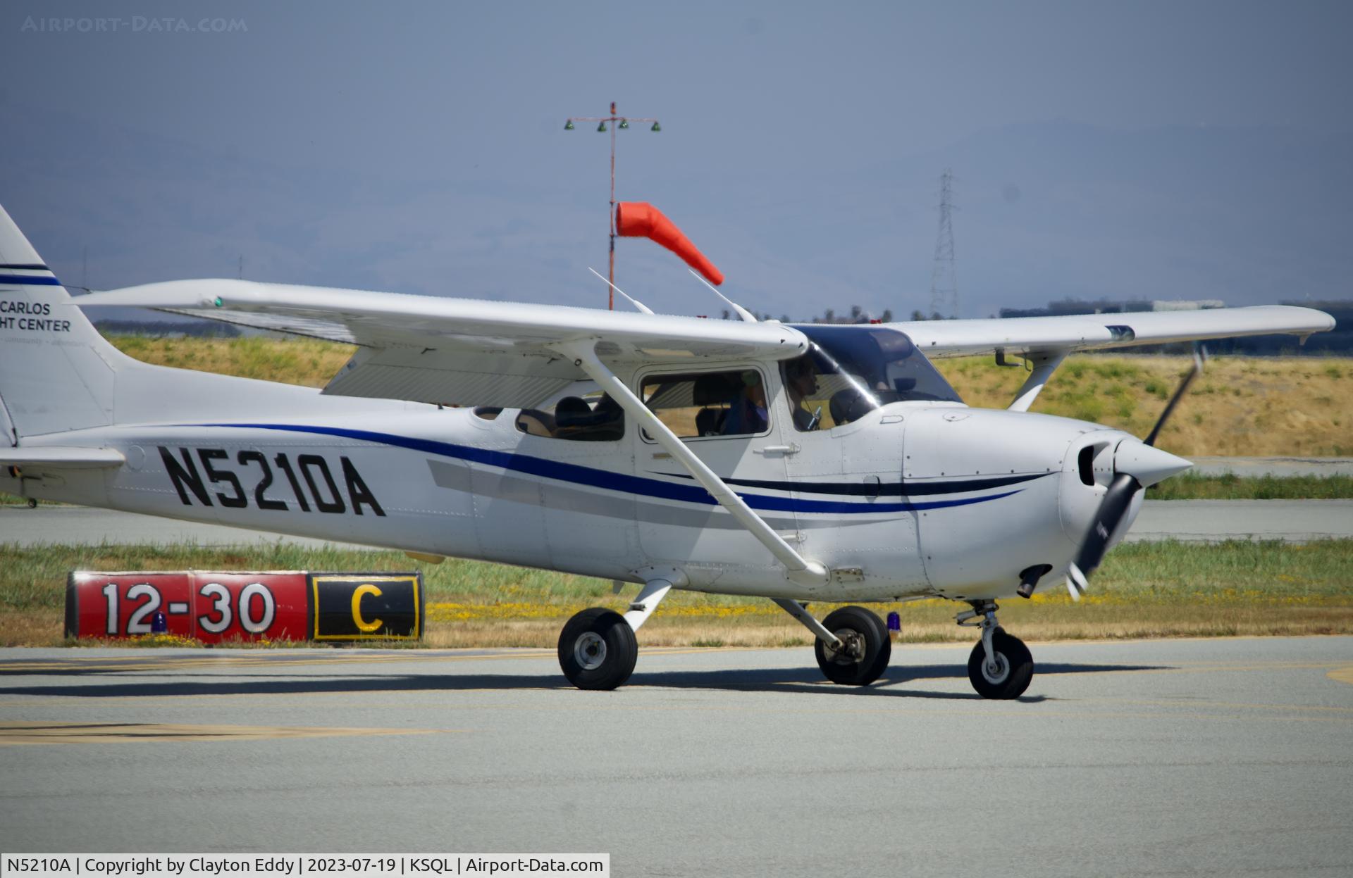 N5210A, 2002 Cessna 172S C/N 172S9118, San Carlos airport in California 2023.