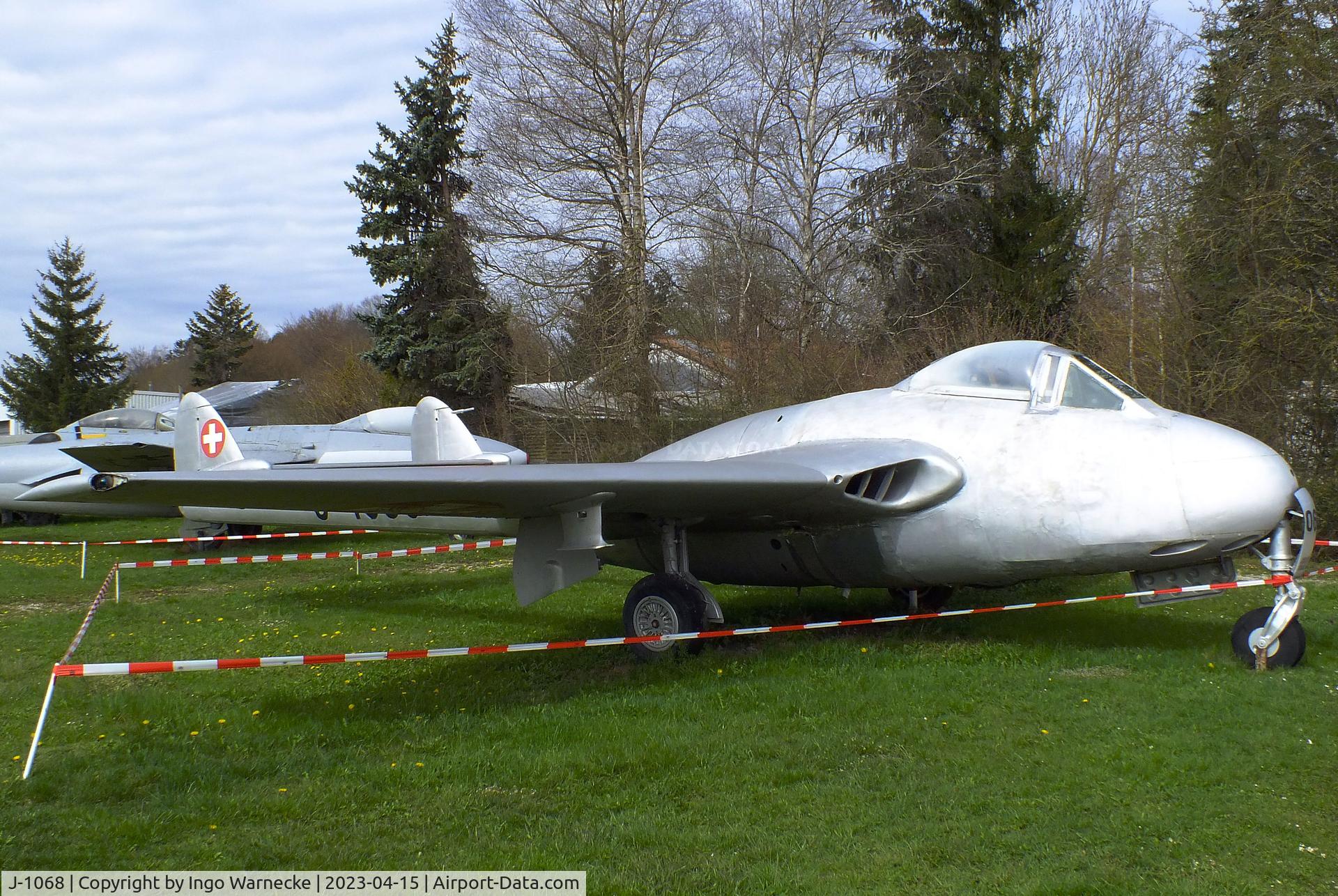 J-1068, De Havilland (FFA) Vampire FB.6 (DH-100) C/N 979, De Havilland (FFA) D.H.100 Vampire FB6 at the Internationales Luftfahrtmuseum, Schwenningen