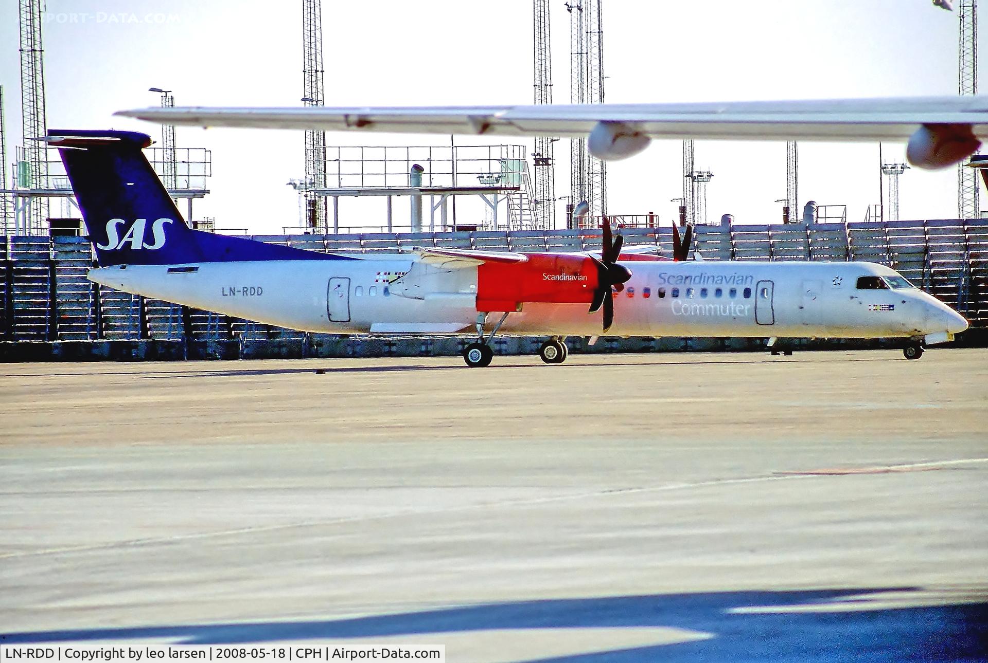 LN-RDD, 1999 De Havilland Canada DHC-8-402Q Dash 8 C/N 4009, Copenhagen 18.5.2008