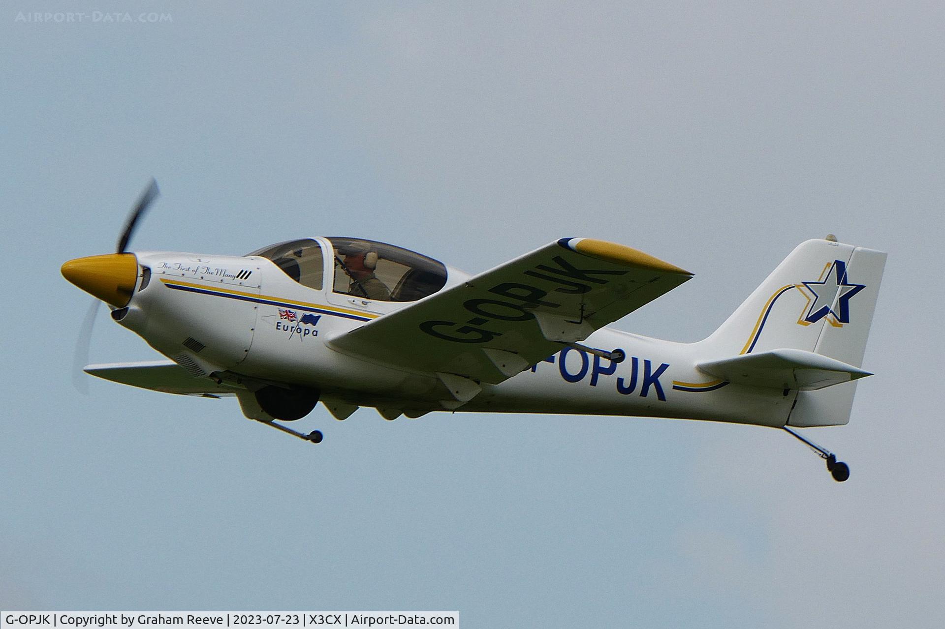 G-OPJK, 1995 Europa Monowheel C/N PFA 247-12487, Departing from Northrepps.