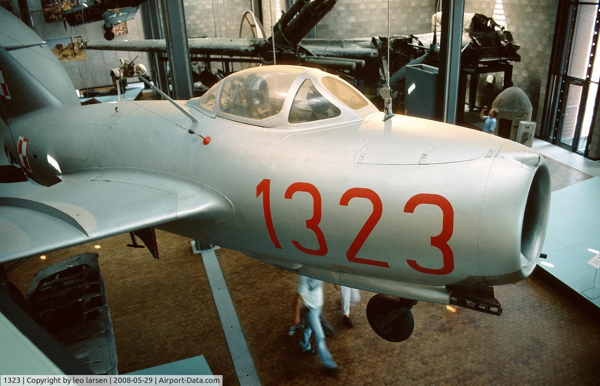 1323, PZL-Mielec Lim-2 (MiG-15bis) C/N 1B01323, Berlin Teknik Museum 29.5.2008