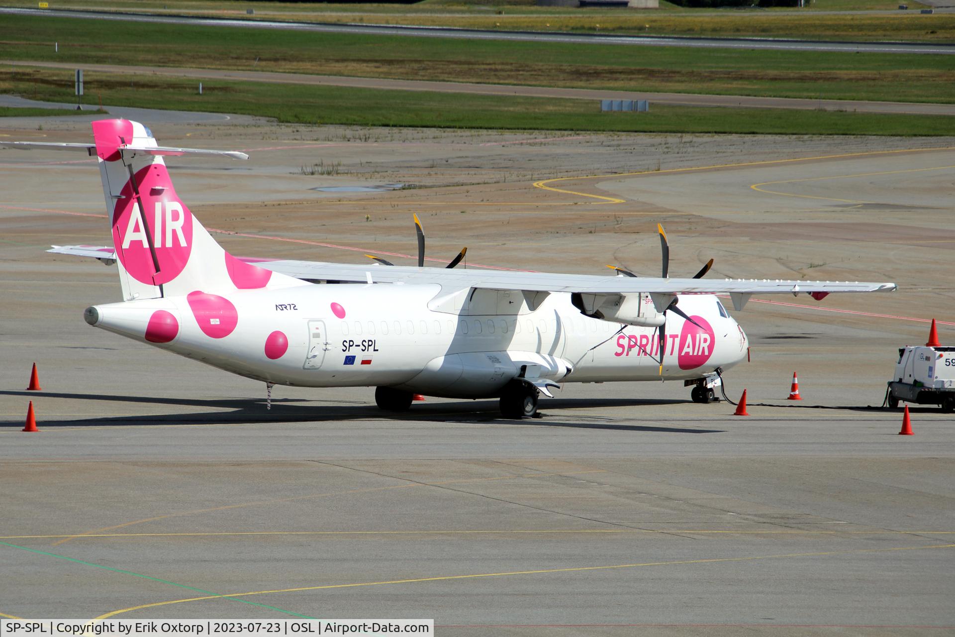 SP-SPL, 1999 ATR ATR 72-500 (72-212A) C/N 575, SP-SPL in OSL
