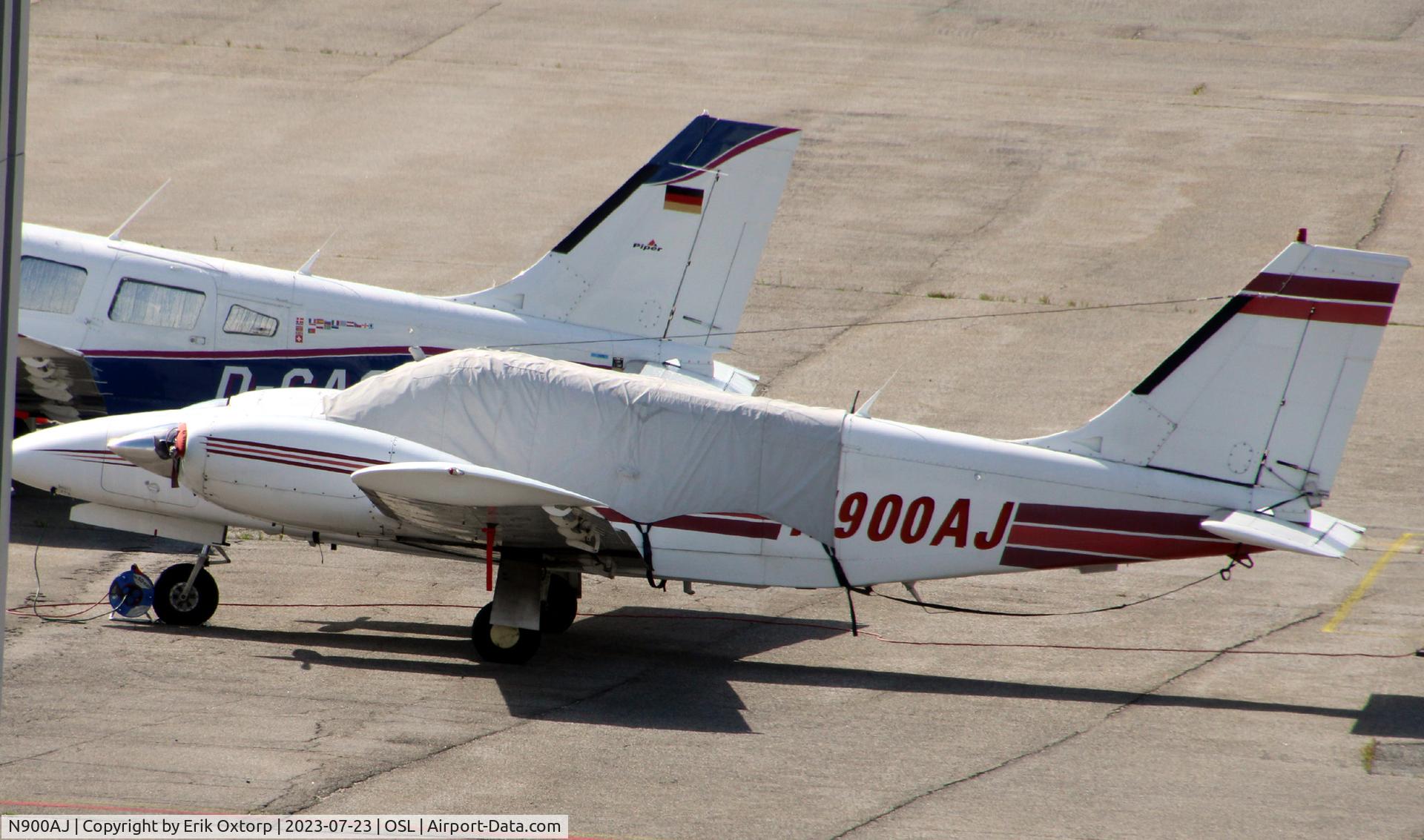 N900AJ, 1978 Piper PA-34-200T C/N 34-7870272, N900AJ in OSL