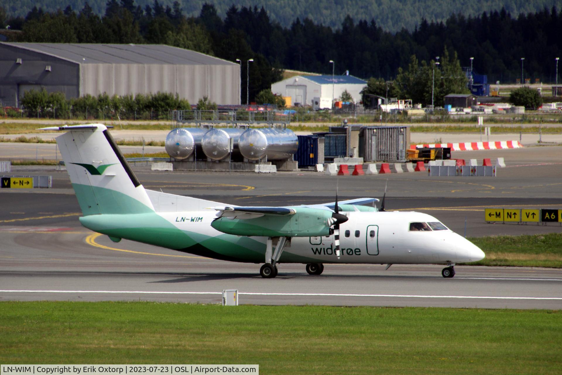 LN-WIM, 1995 De Havilland Canada DHC-8-100 Dash 8 C/N 403, LN-WIM in OSL