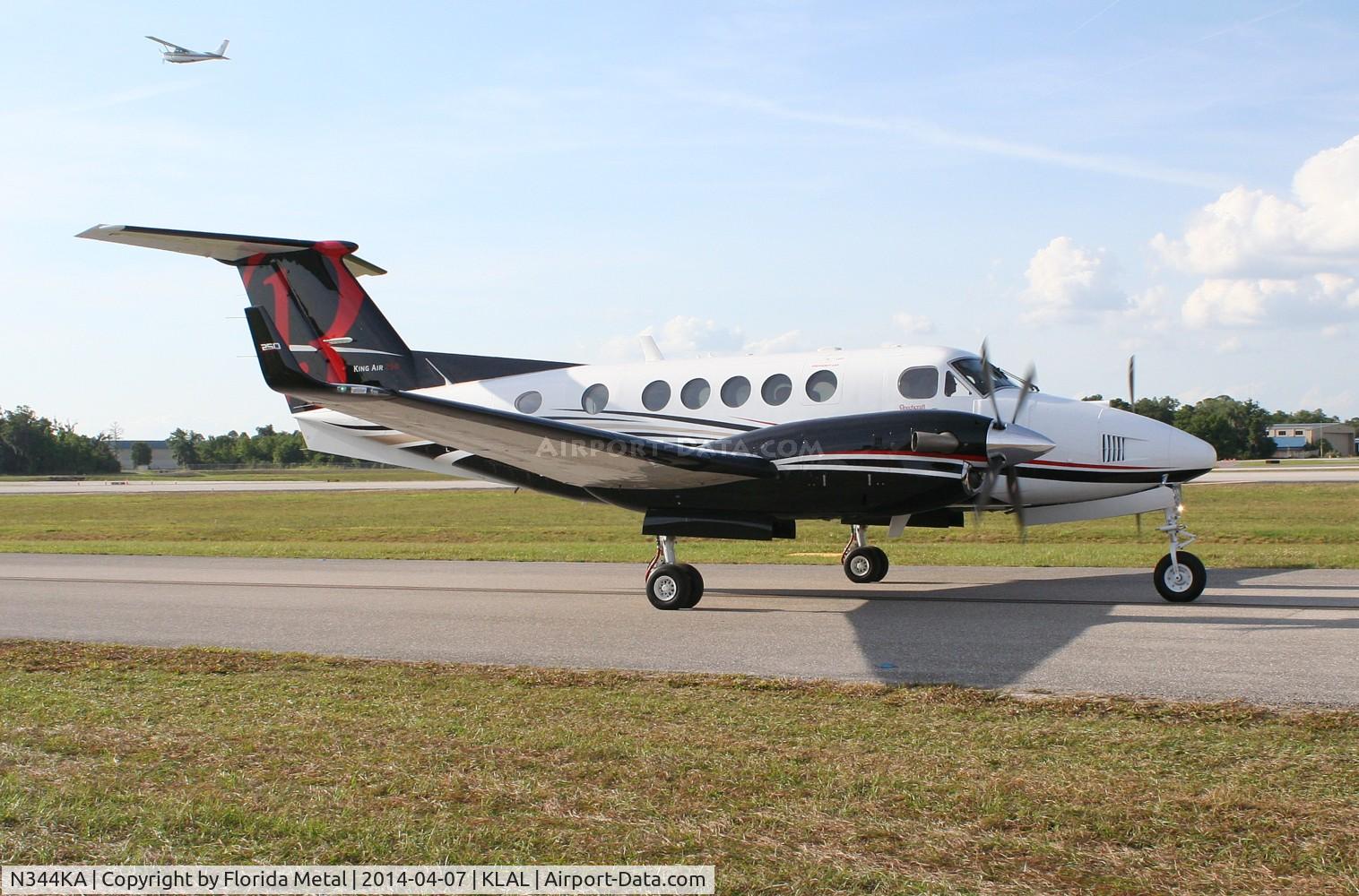N344KA, 2012 Hawker Beechcraft B200GT King Air C/N BY-144, King Air 200 zx