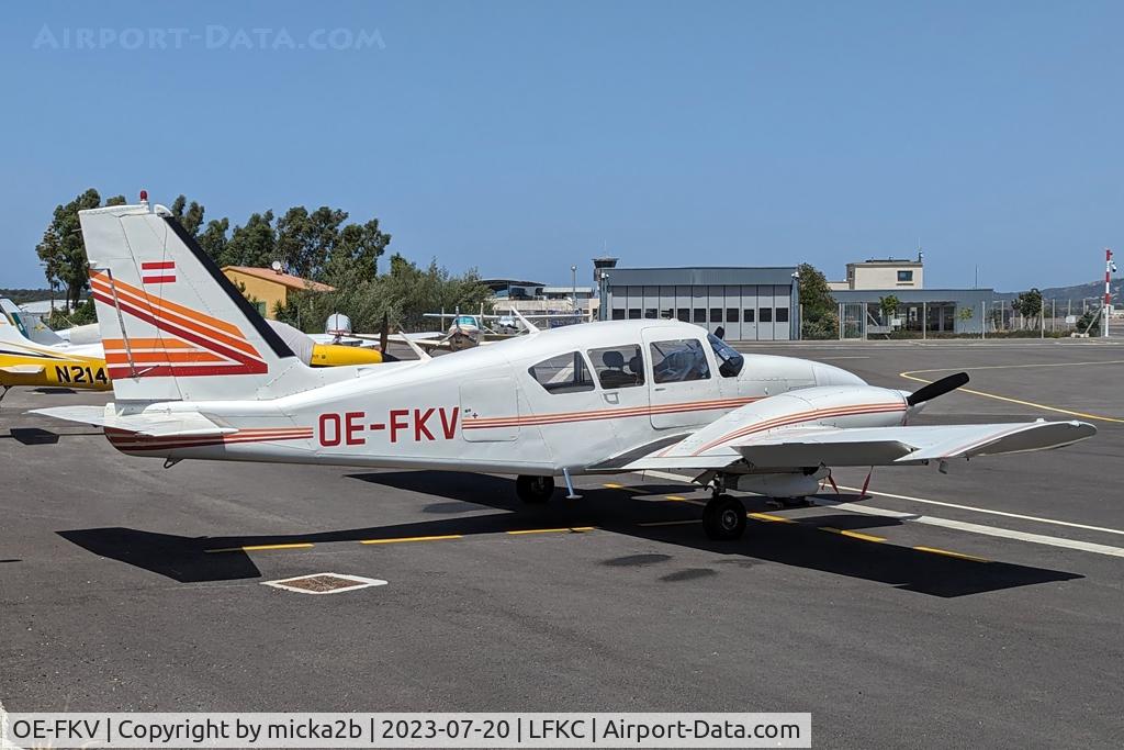 OE-FKV, Piper PA-23-250 Aztec C C/N 27-2743, Parked