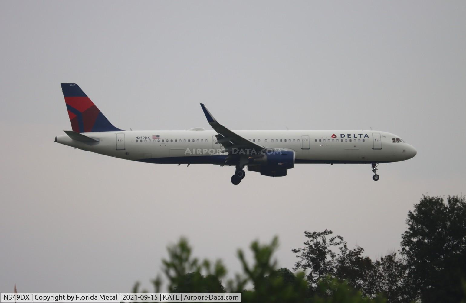 N349DX, 2018 Airbus A321-211 C/N 8233, DAL A321 zx PBI-ATL