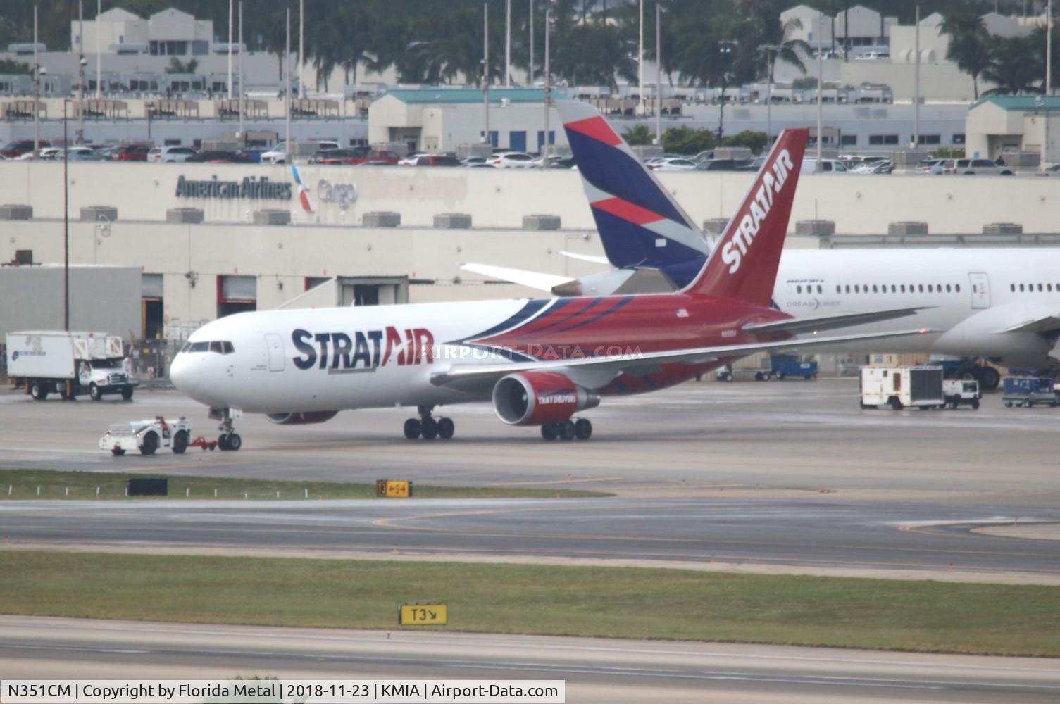 N351CM, 1992 Boeing 767-323 C/N 25201, Strat Air 767-300F zx