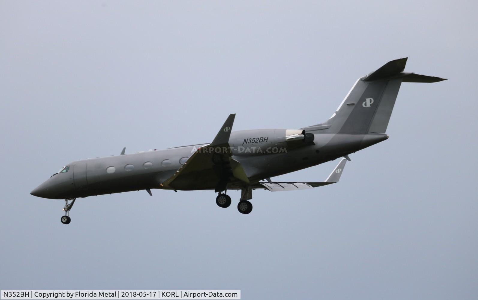 N352BH, 1999 Gulfstream Aerospace G-IV C/N 1393, G-IV zx