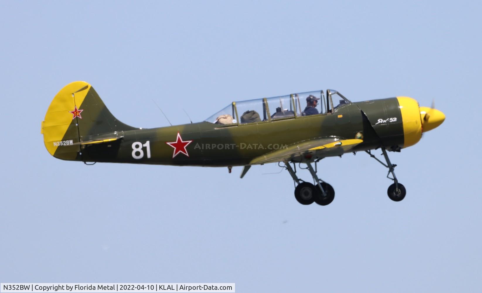 N352BW, 1983 Yakovlev (Aerostar) Yak-52 C/N 833412, Yak-52 zx