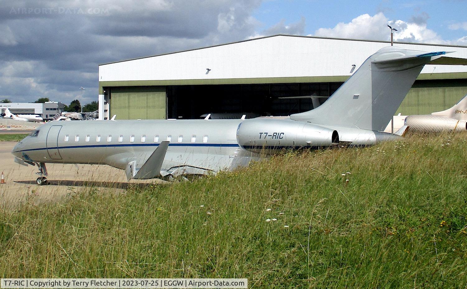 T7-RIC, 2013 Bombardier BD-700-1A10 Global 6000 C/N 9546, At Luton Airport