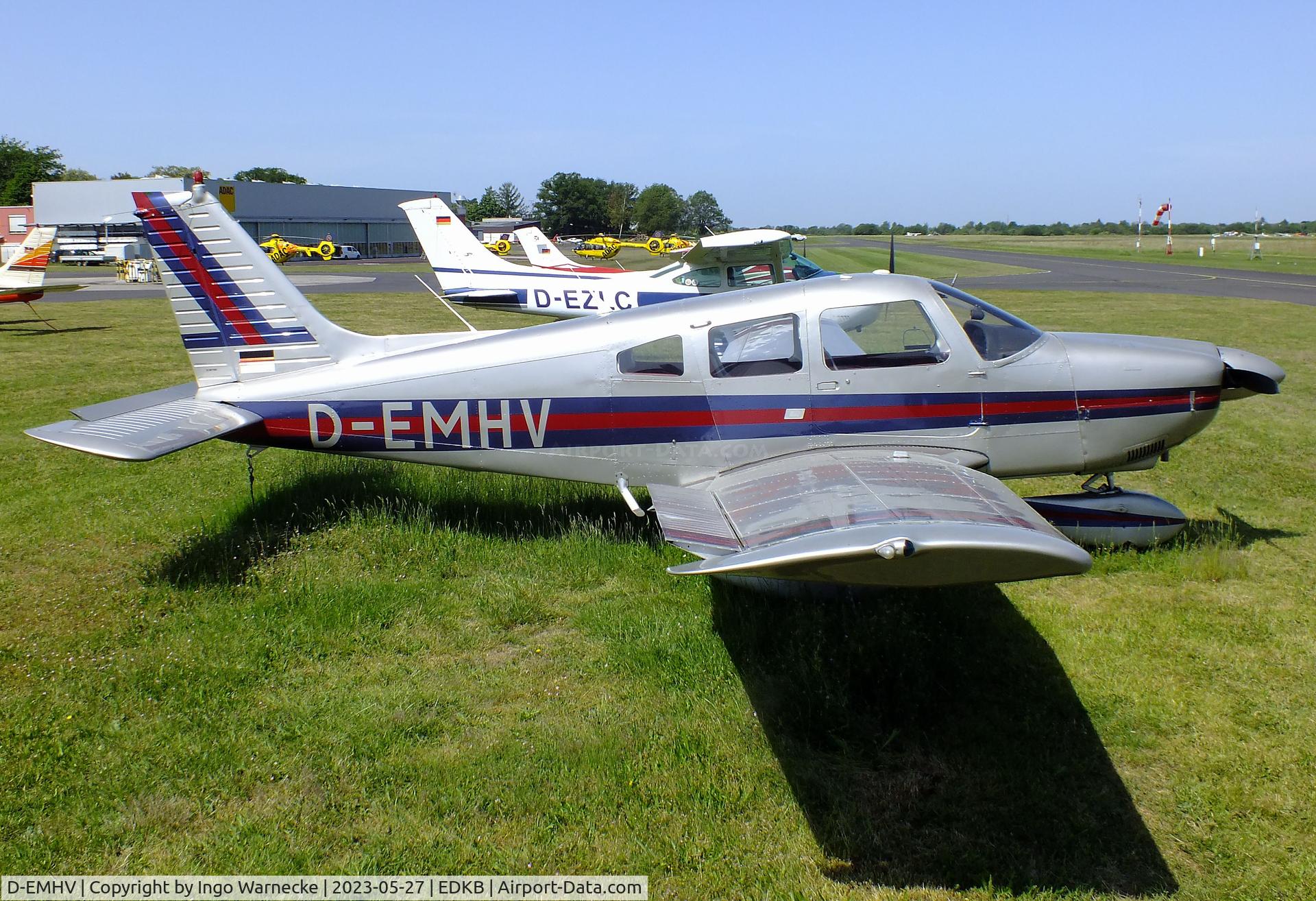 D-EMHV, 1978 Piper PA-28-181 Archer II C/N 28-7990253, Piper PA-28-181 Archer II at Bonn-Hangelar airfield '2305
