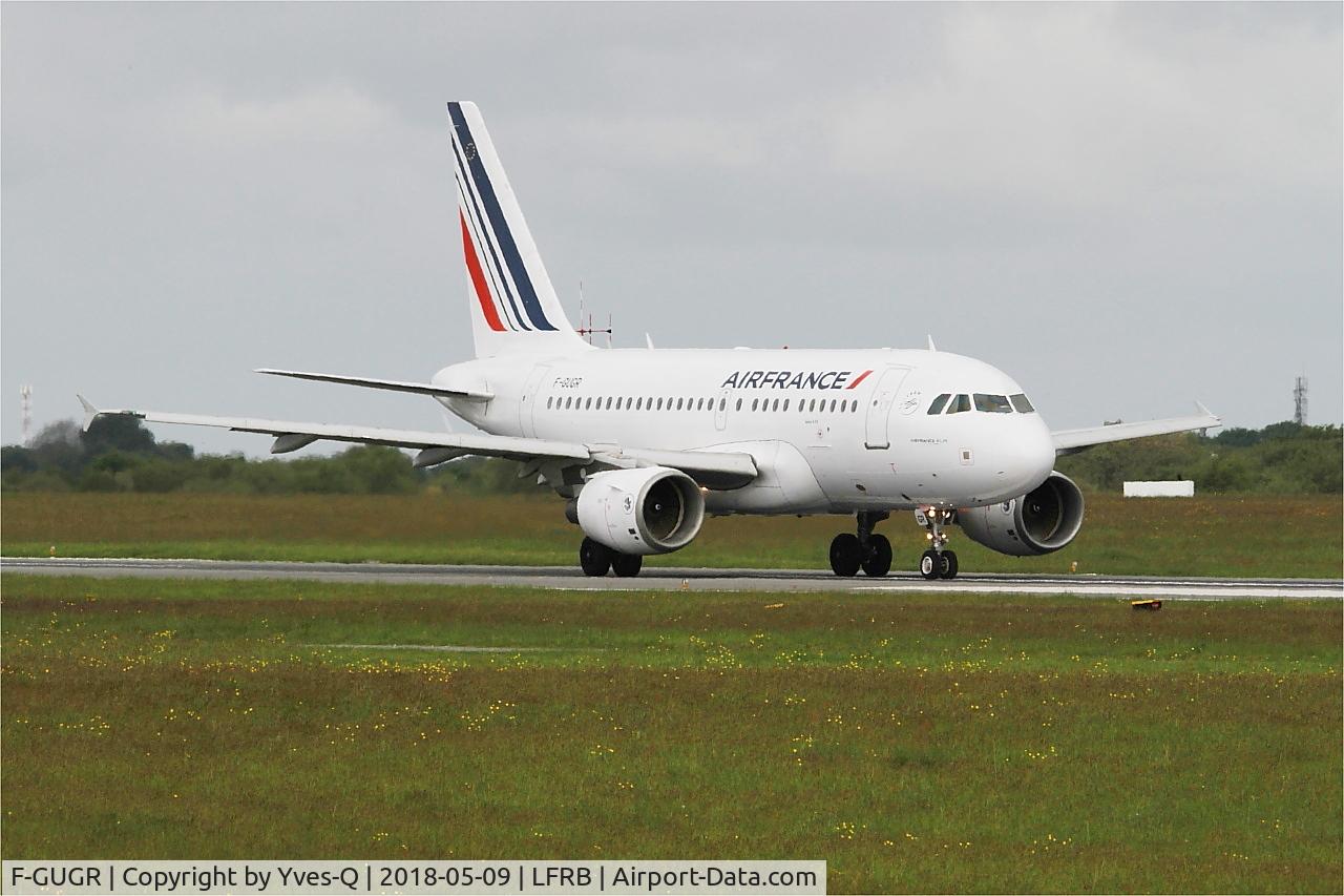 F-GUGR, 2007 Airbus A318-111 C/N 3009, Airbus A318-111, Taxiing rwy 25L, Brest-Bretagne airport (LFRB-BES)