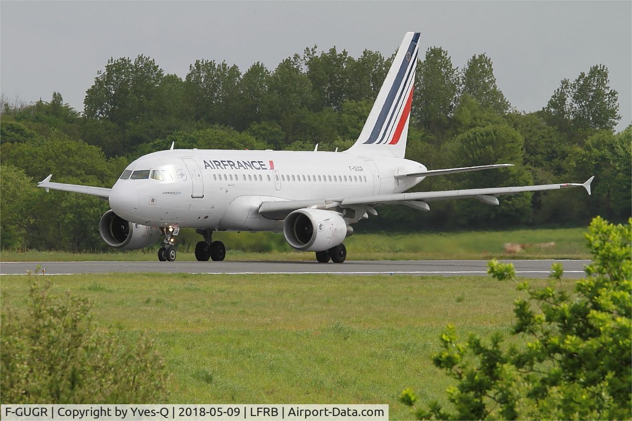 F-GUGR, 2007 Airbus A318-111 C/N 3009, Airbus A318-111, Take off run rwy 25L, Brest-Bretagne airport (LFRB-BES)