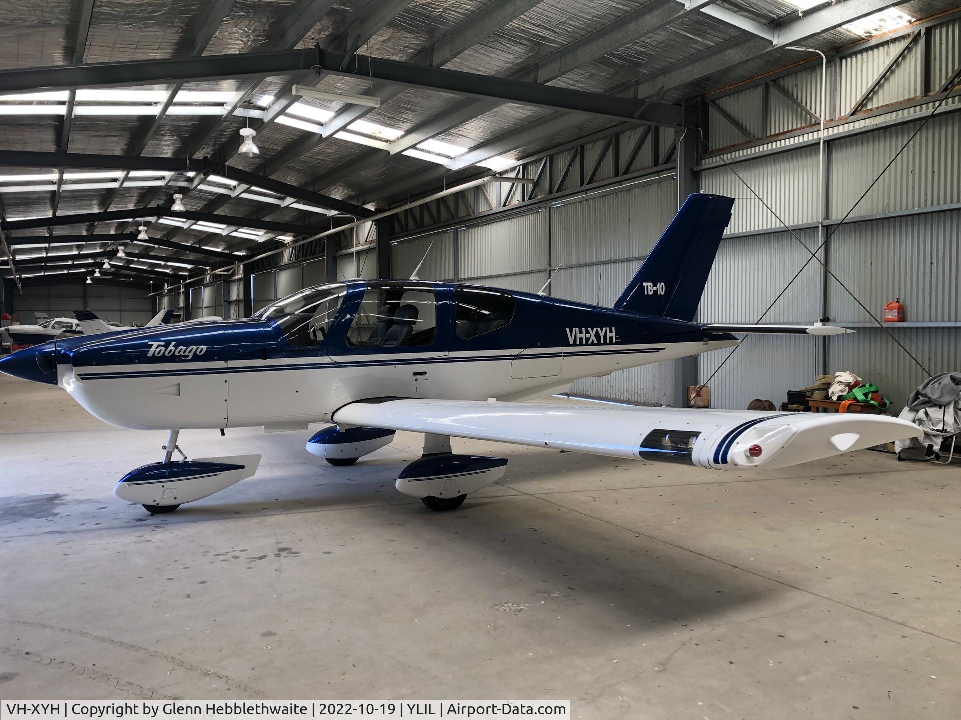 VH-XYH, 1990 Socata TB-10 Tobago C/N 1024, Post painting wheel fairing to match the rest of the paint scheme.