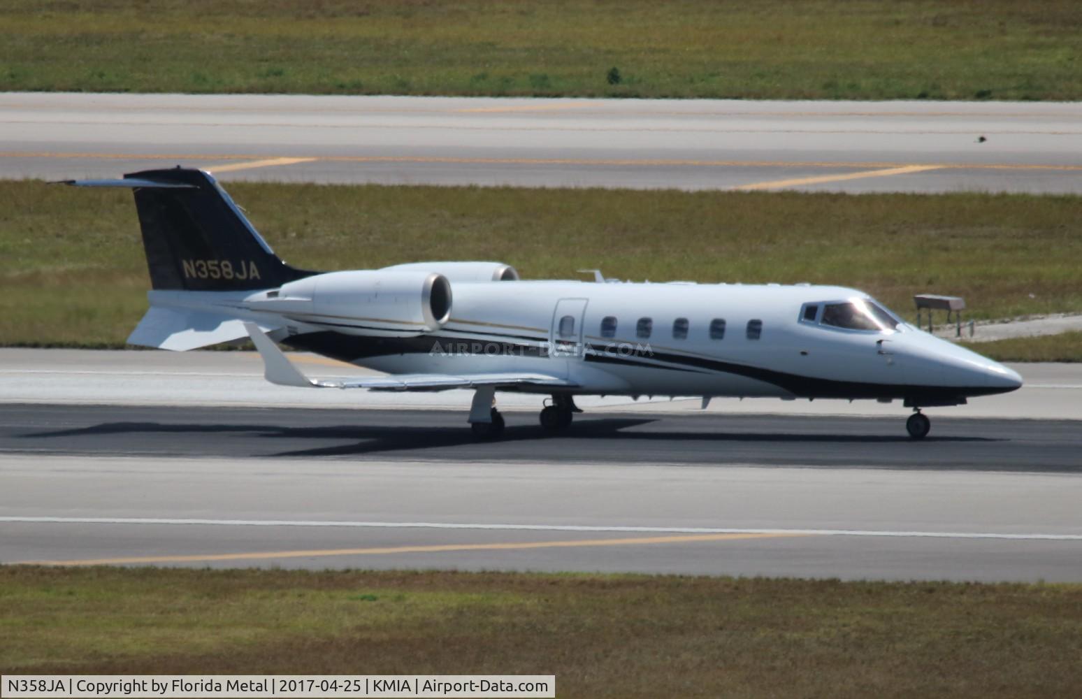 N358JA, Learjet 60 C/N 358, Lear 60 zx