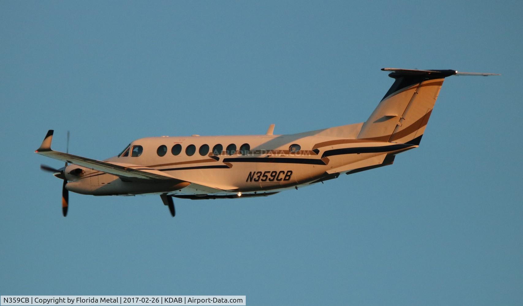 N359CB, 2004 Raytheon Aircraft Company B300 C/N FL-392, King Air 350 zx