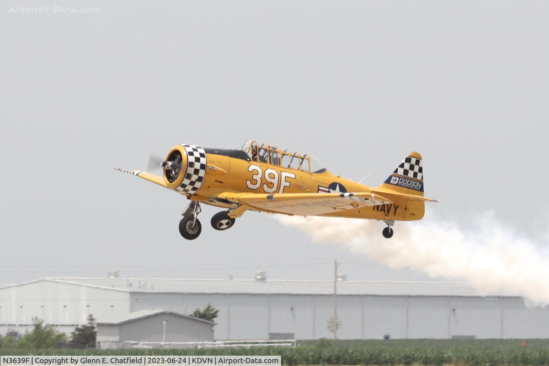 N3639F, North American SNJ-6 Texan C/N 121-43111, At the Quad Cities Airshow