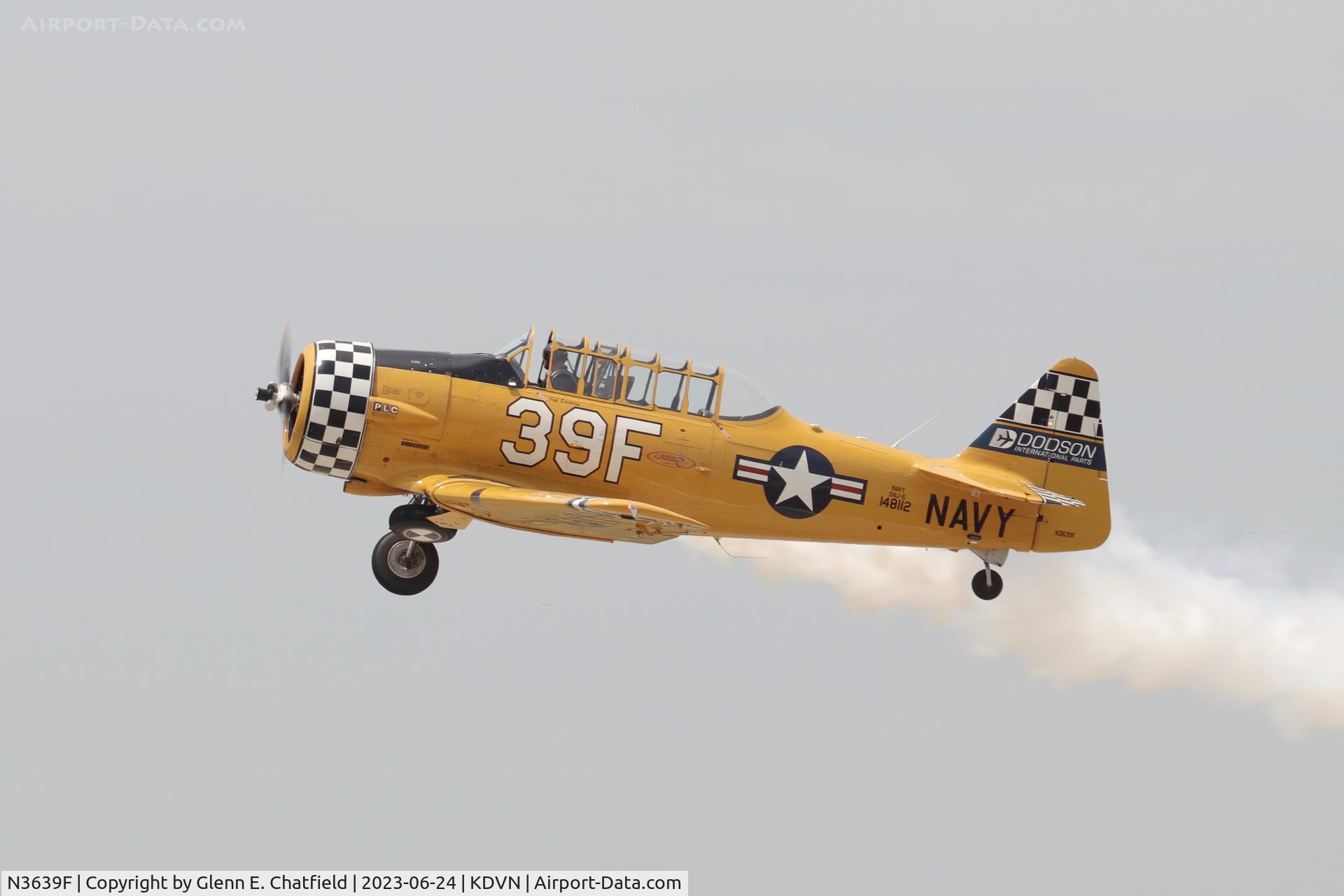 N3639F, North American SNJ-6 Texan C/N 121-43111, At the Quad Cities Airshow