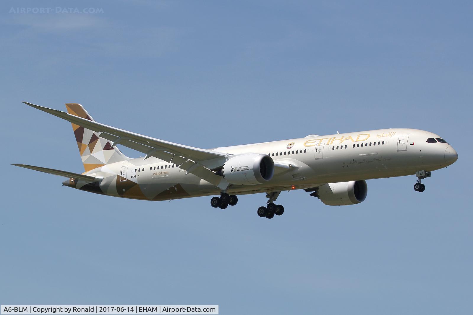 A6-BLM, 2017 Boeing 787-9 Dreamliner C/N 39658, at spl