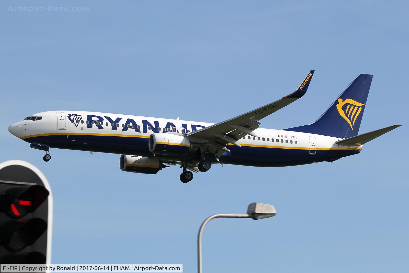 EI-FIR, 2015 Boeing 737-8AS C/N 61578, at spl