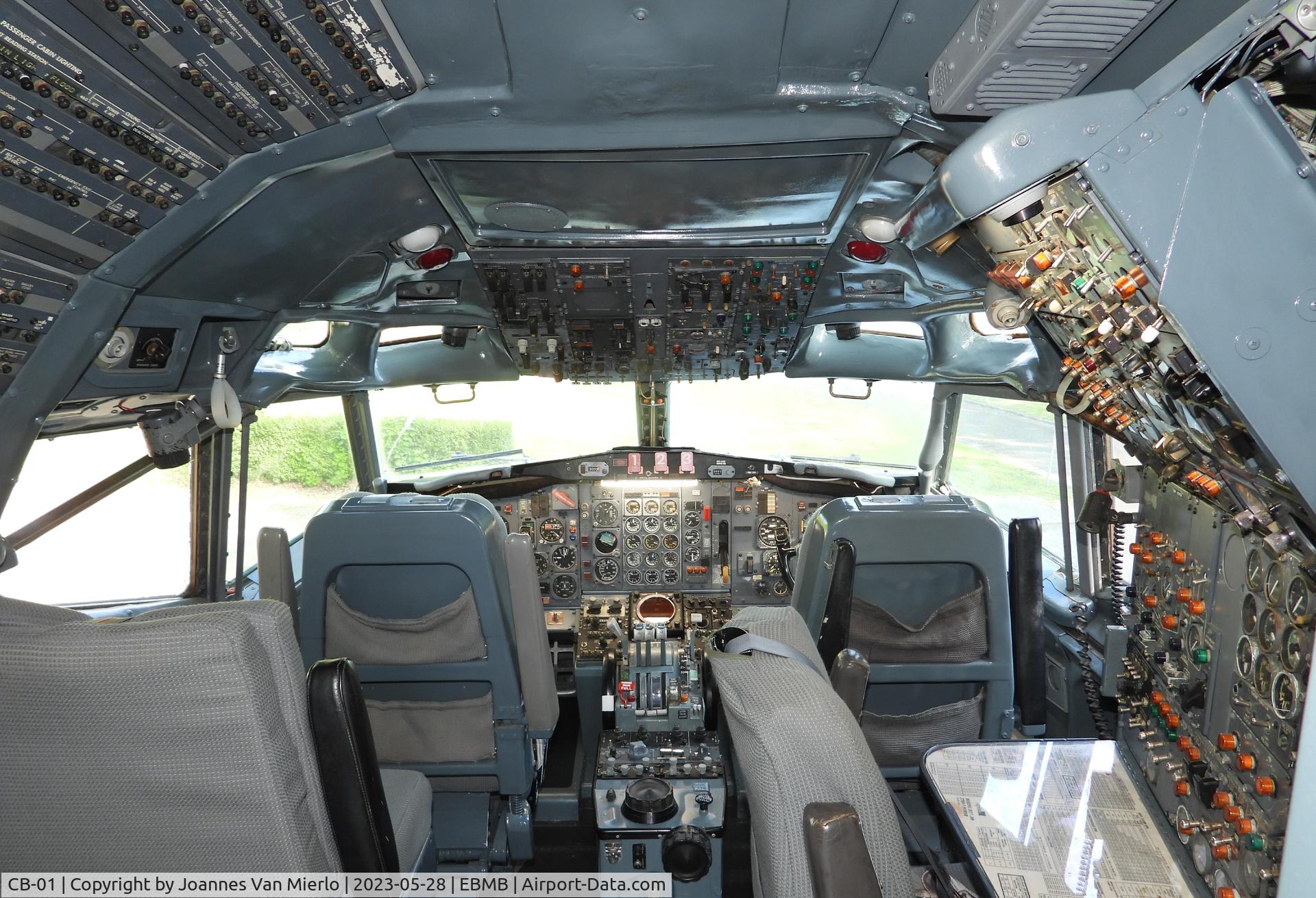 CB-01, 1967 Boeing 727-29C C/N 19402, Cockpit
