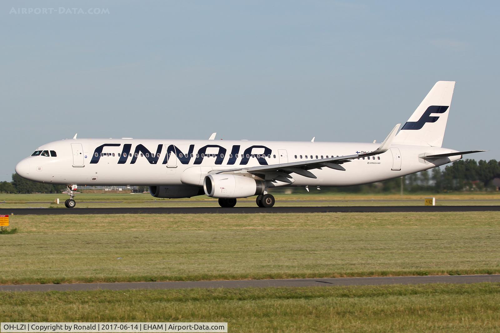 OH-LZI, 2013 Airbus A321-231 C/N 5922, at spl