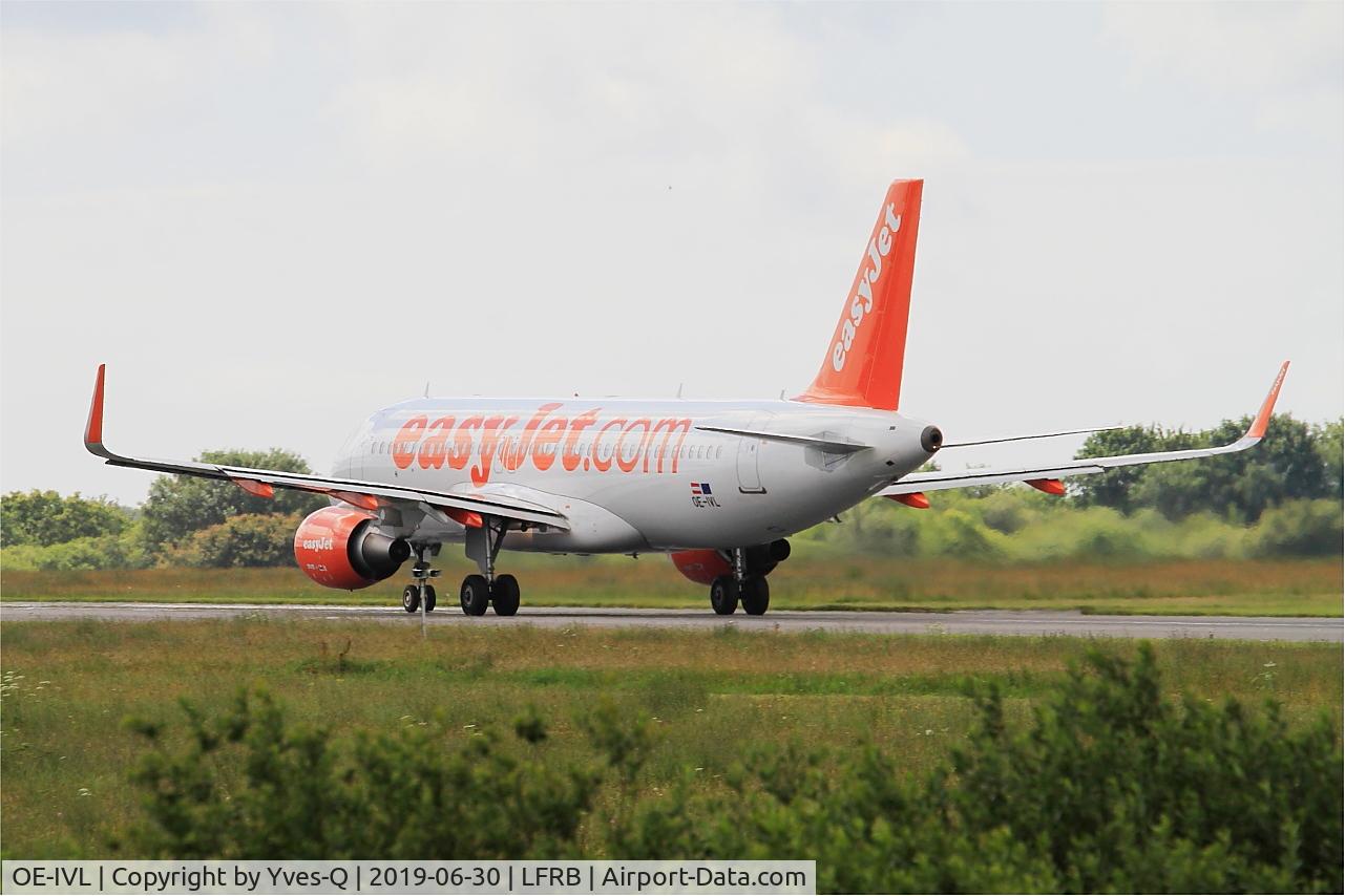 OE-IVL, 2014 Airbus A320-214 C/N 6188, Airbus A320-214, Taxiing rwy 07R, Brest-Bretagne airport (LFRB-BES)