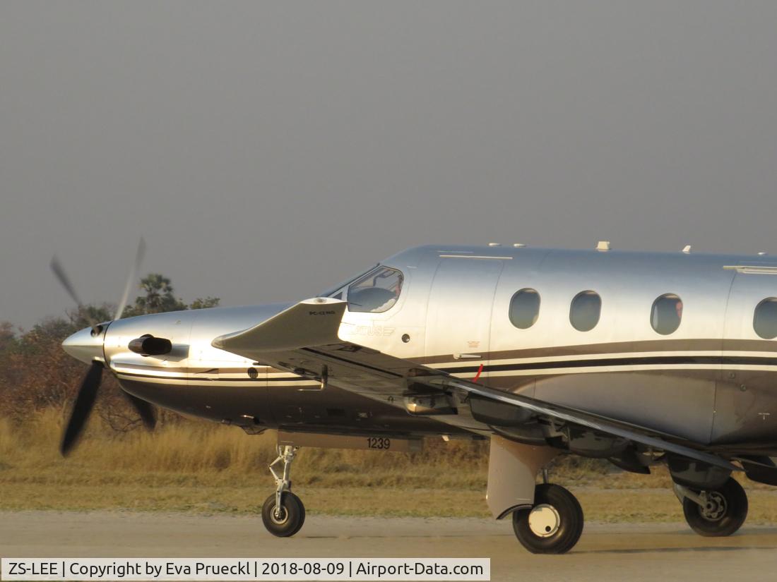 ZS-LEE, 2010 Pilatus PC-12/47E C/N 1239, Take-off at ABU Airstrip, Okavango Delta / Botswana