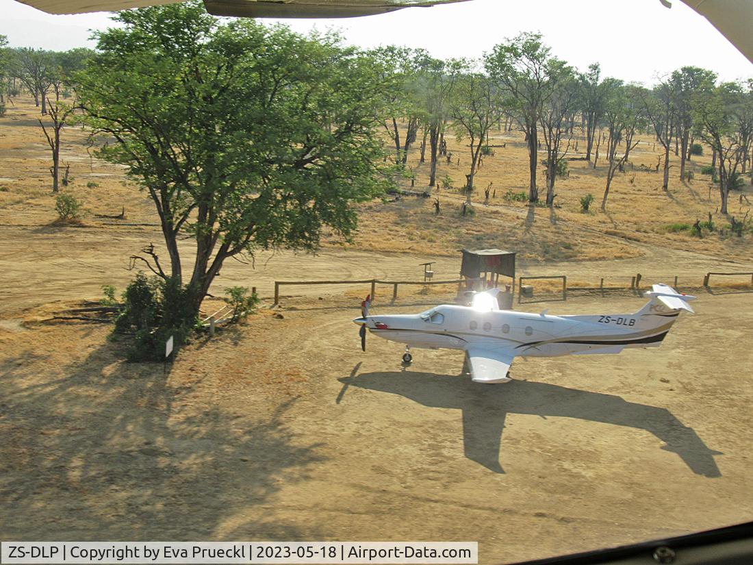 ZS-DLB, 2007 Pilatus PC-12/47 C/N 791, Mana West Airstrip, Mana Pools NP / Zimbabwe