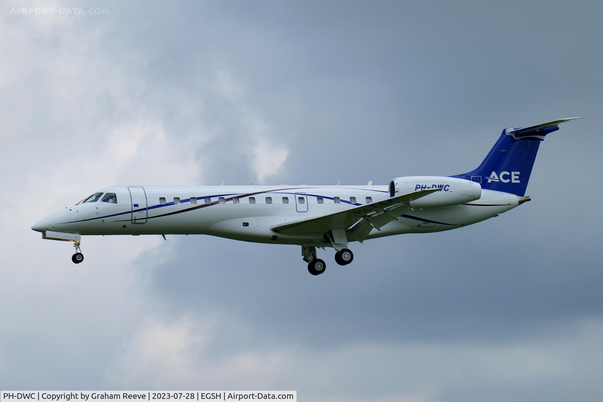 PH-DWC, 1999 Embraer ERJ-135LR (EMB-135LR) C/N 145173, Landing at Norwich.