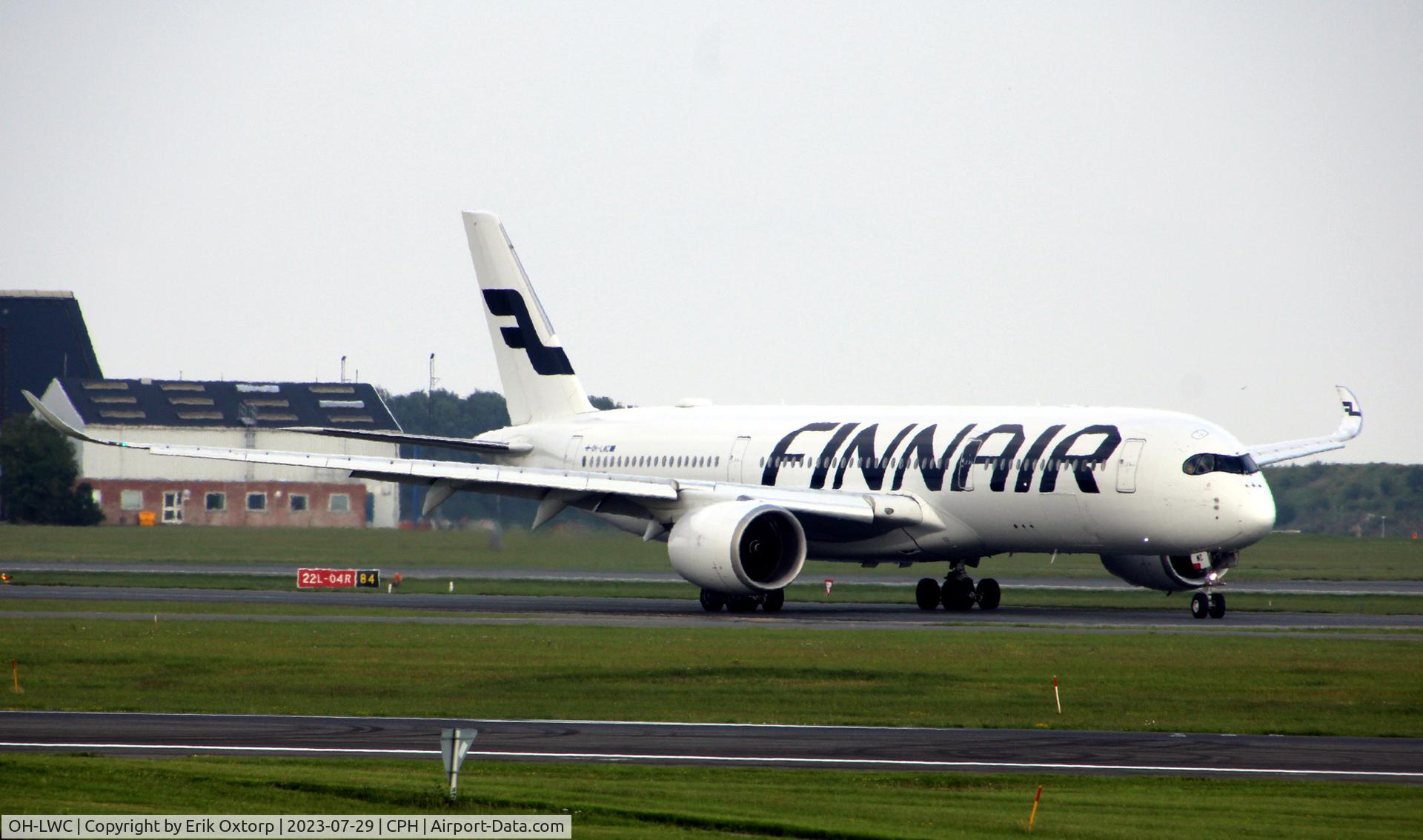 OH-LWC, 2015 Airbus A350-941 C/N 020, OH-LWC landed rw 22L