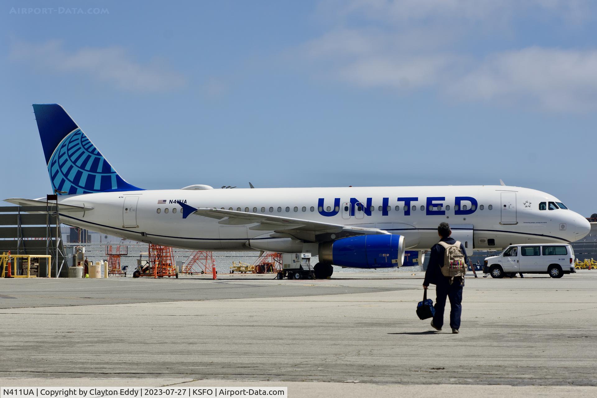 N411UA, 1994 Airbus A320-232 C/N 464, SFO 2023.