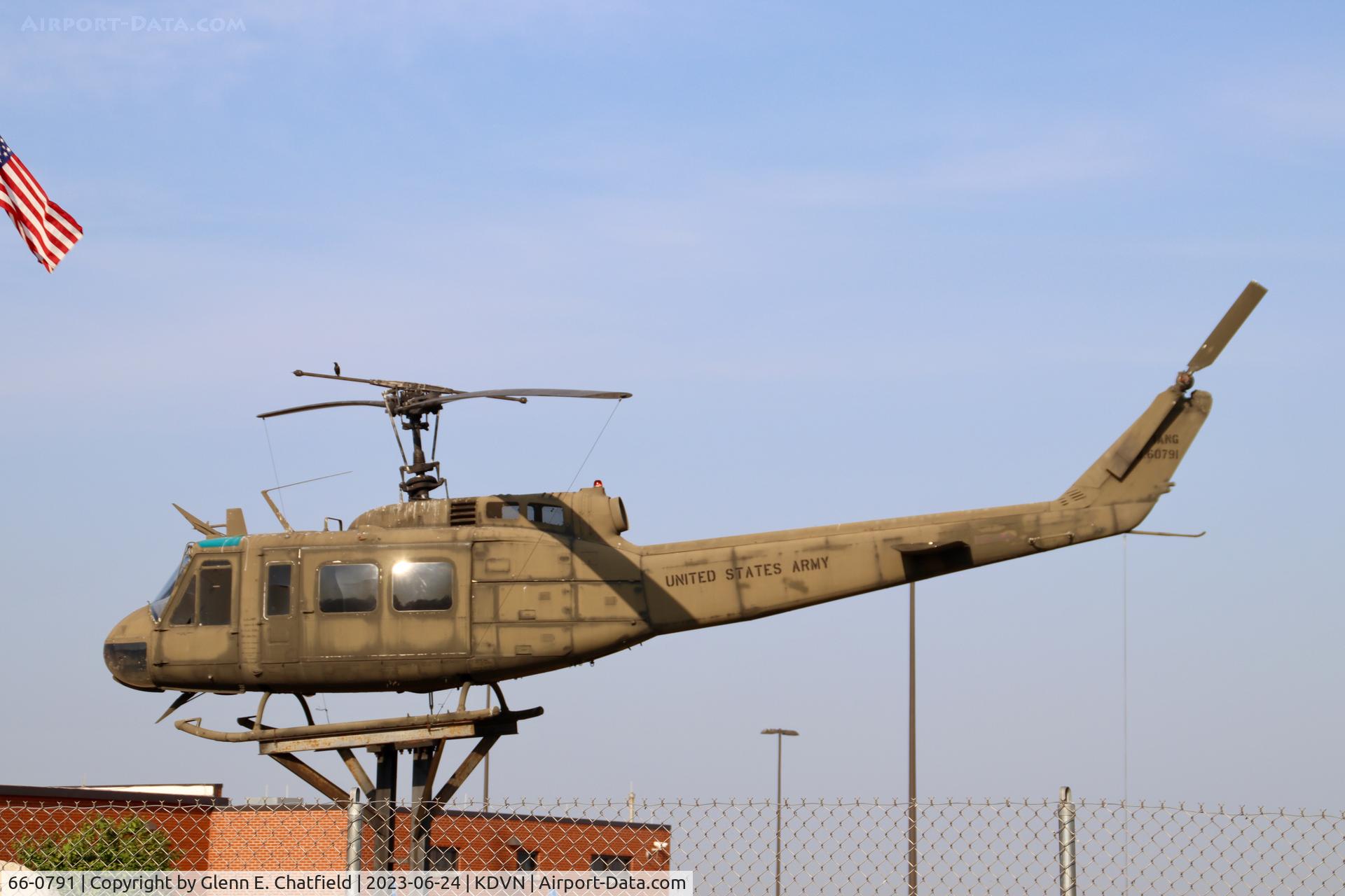 66-0791, 1966 Bell UH-1H Iroquois C/N 5274, At the Iowa Army National Guard base