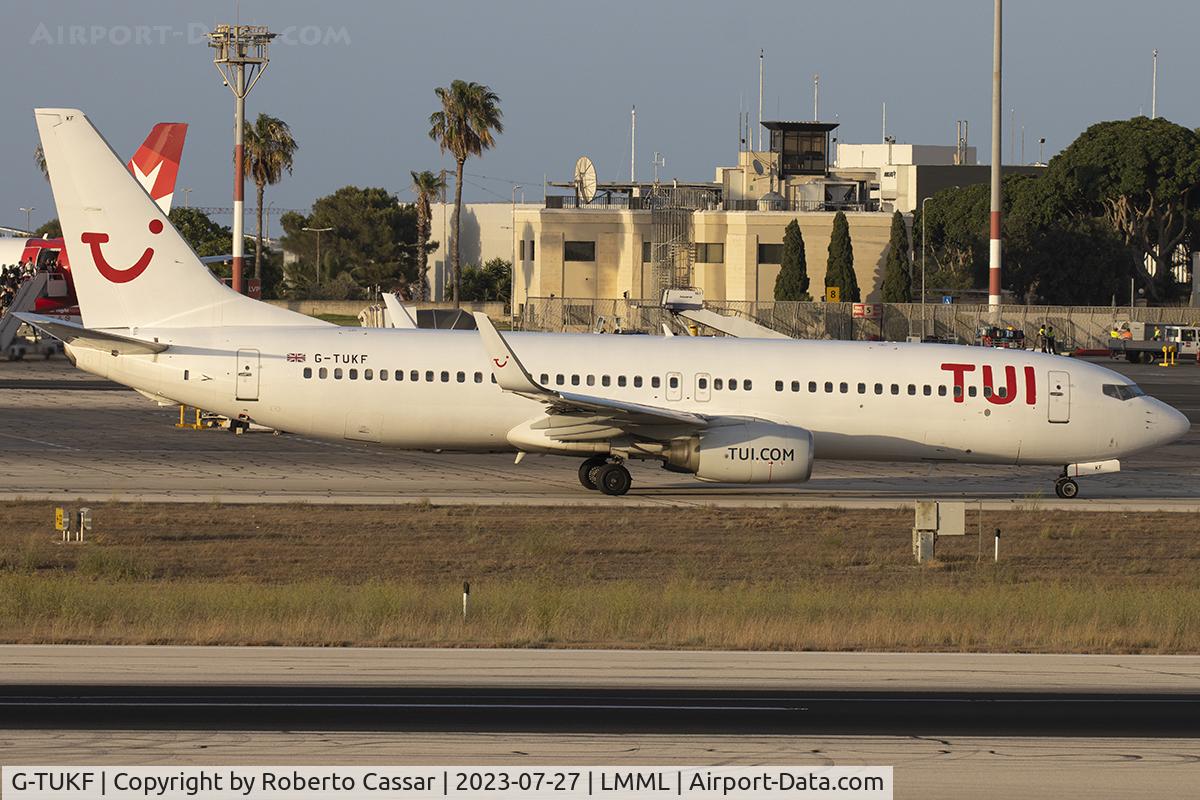 G-TUKF, 2006 Boeing 737-8AS C/N 33605, Park 9